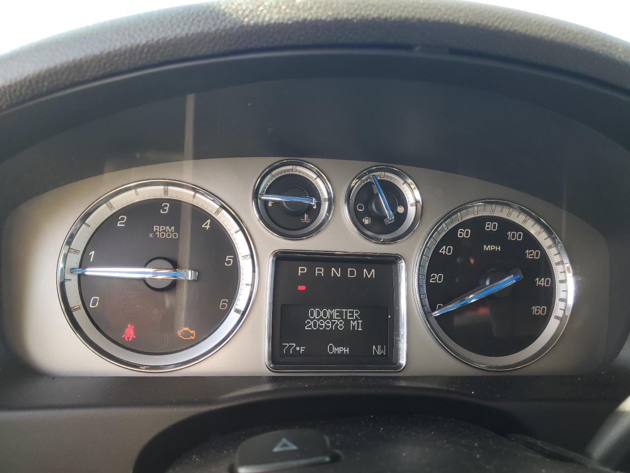 2009 Cadillac Escalade Luxury VIN: 1GYFK23279R255745 Lot: 50823945