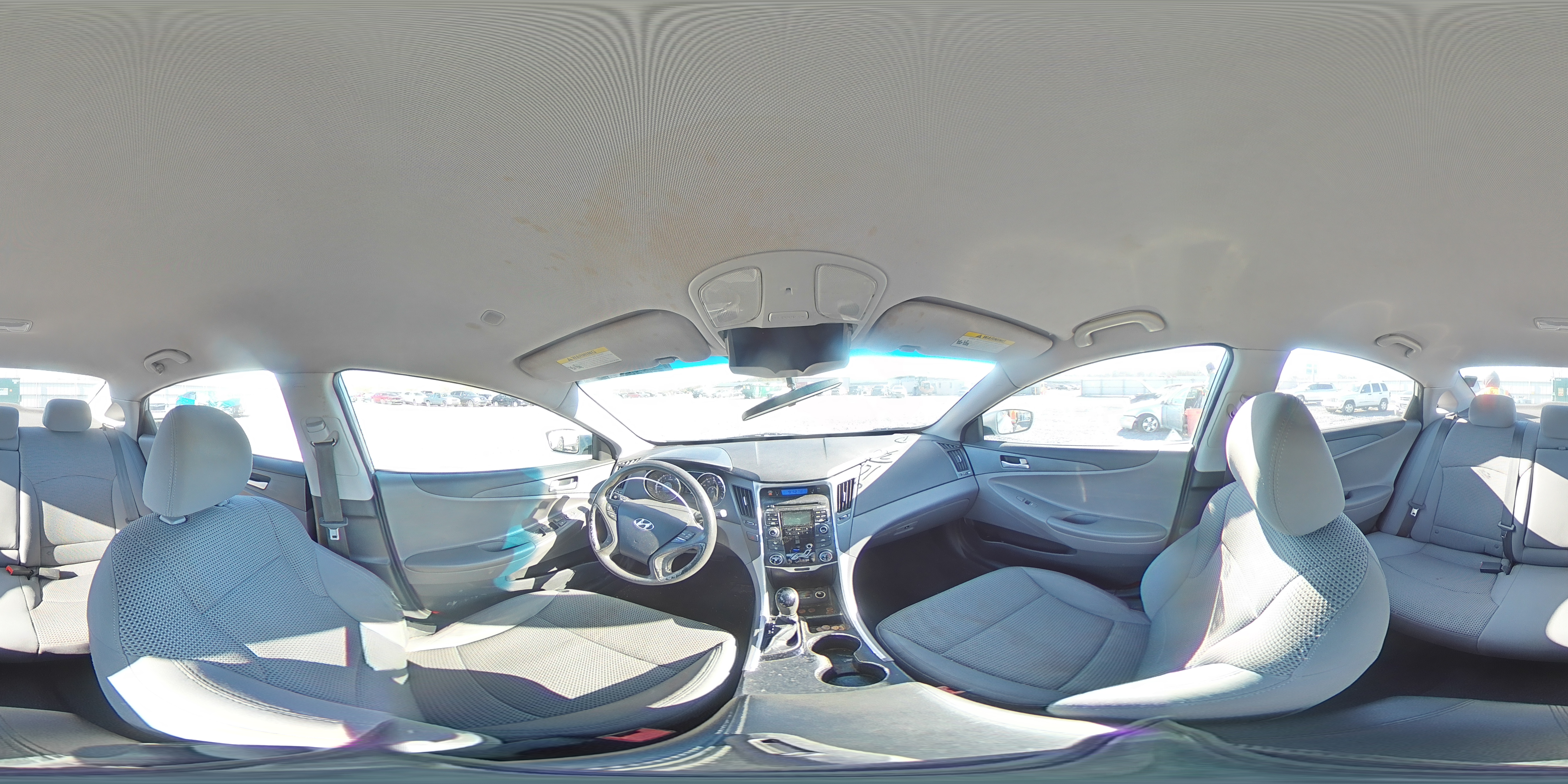 2011 Hyundai Sonata - Image 12