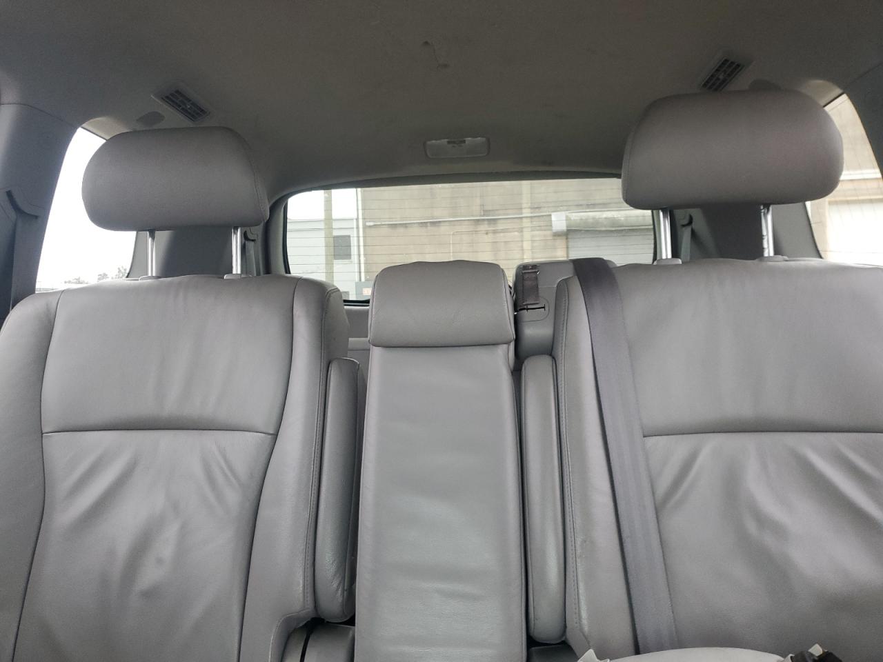 2010 Toyota Highlander - Image 10