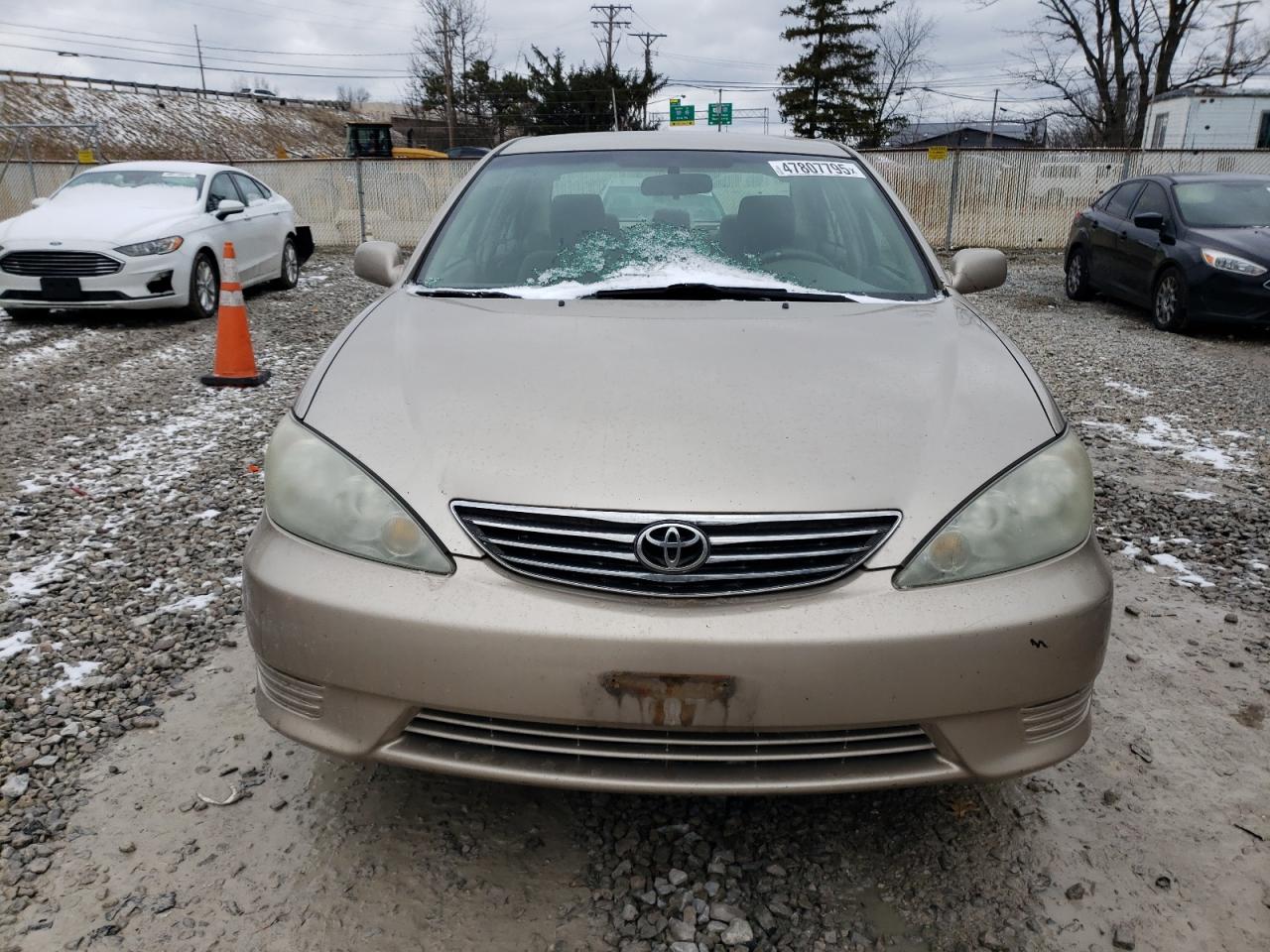 2005 Toyota Camry - Image 5