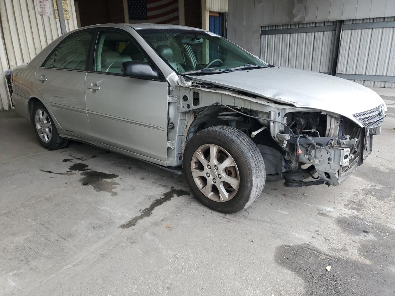 2005 Toyota Camry - Image 4