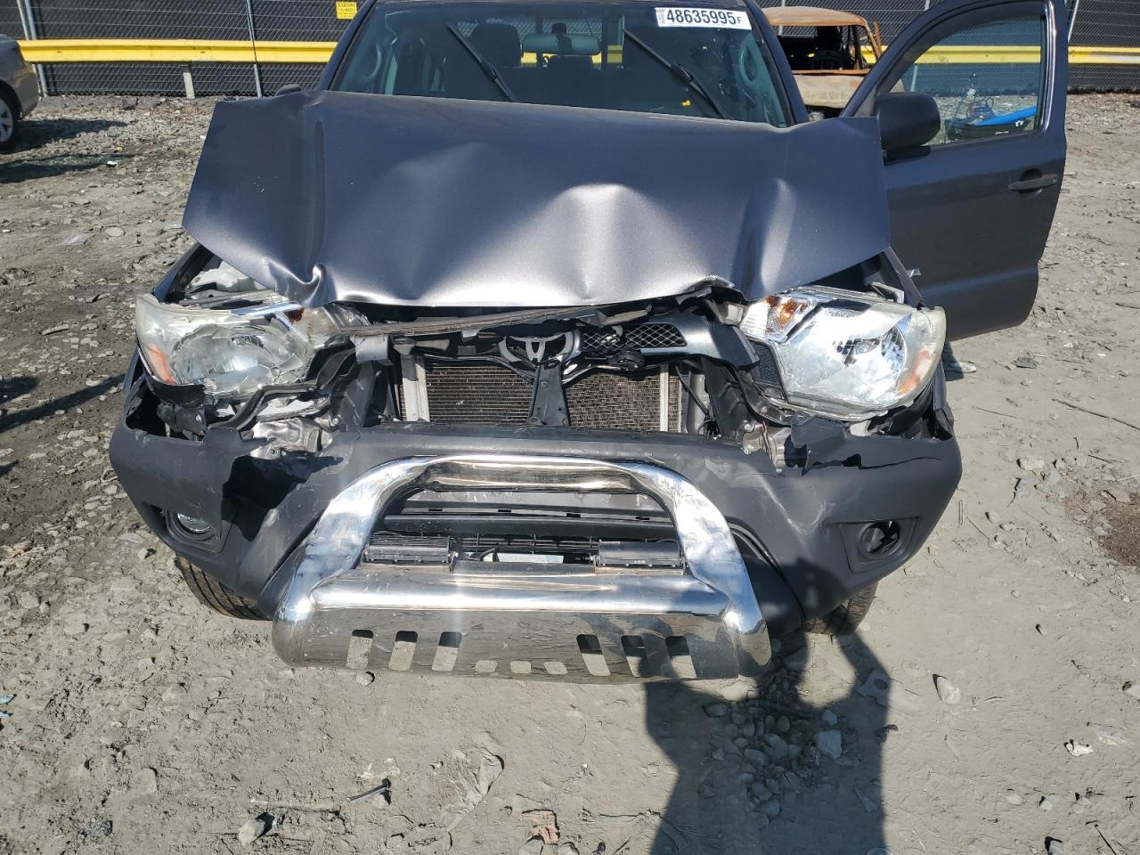 2015 Toyota Tacoma - Image 11