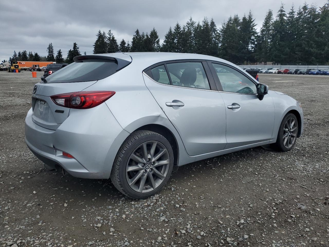 2018 Mazda 3 - Image 3