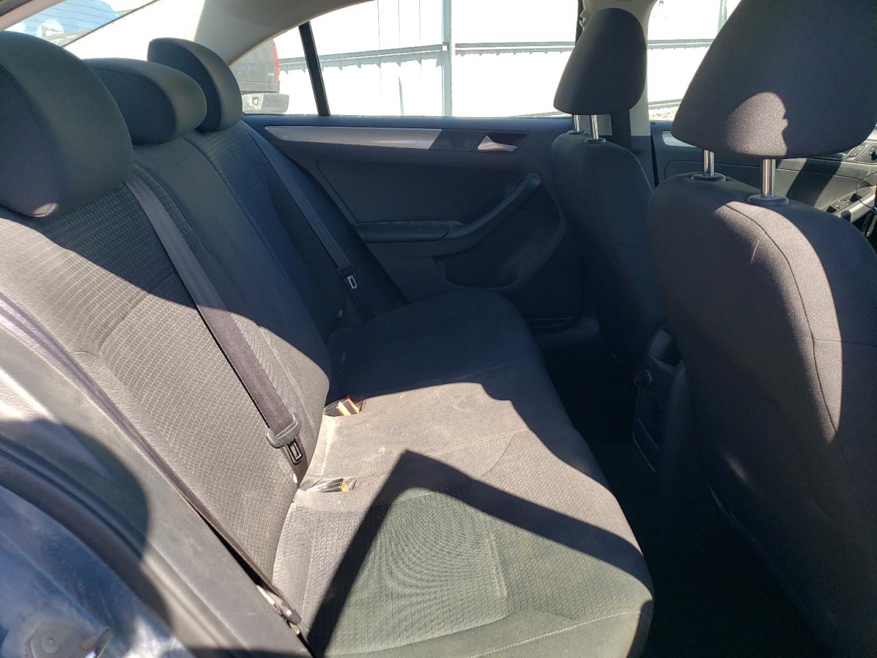 2015 Volkswagen Jetta - Image 10