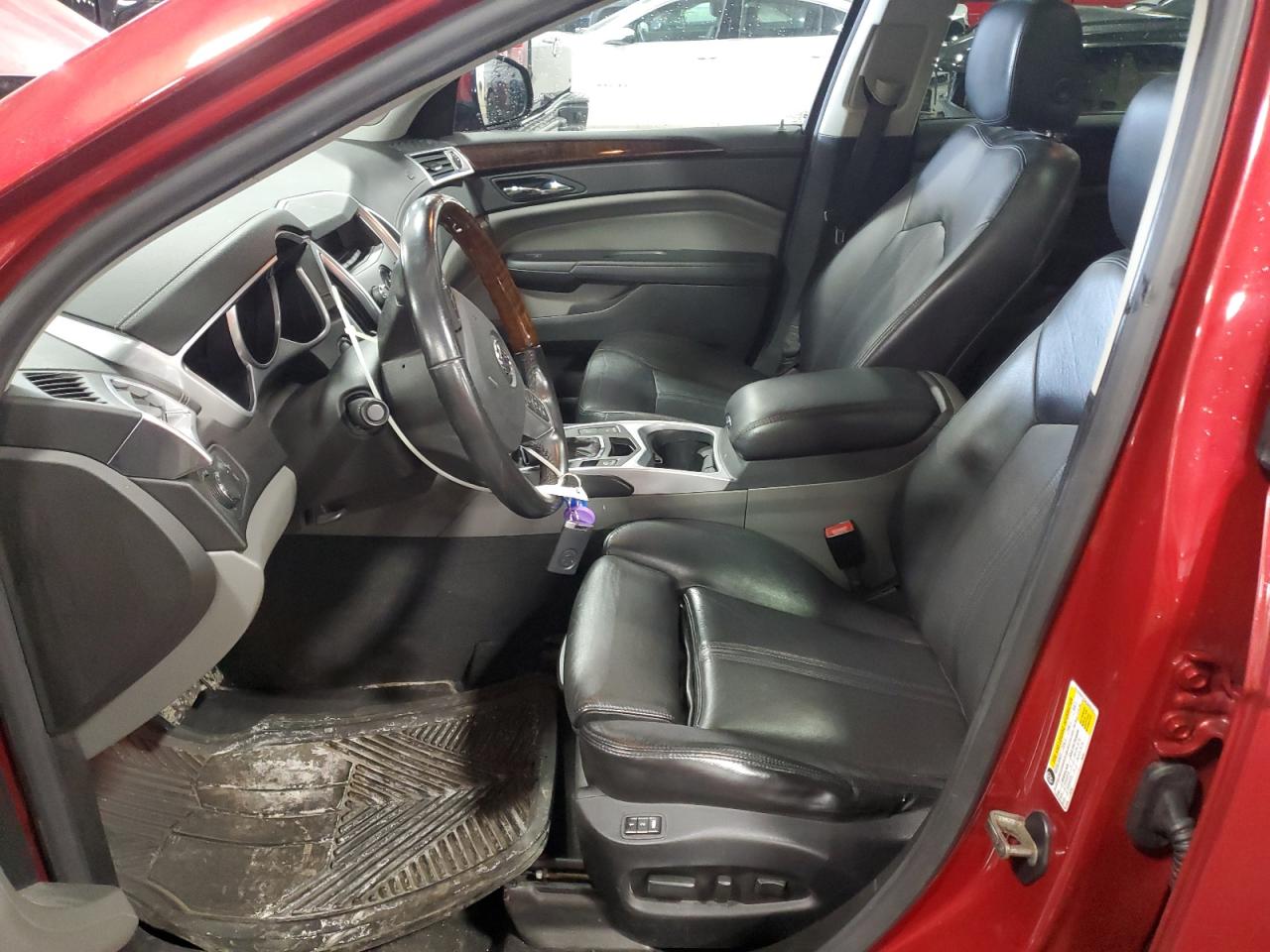 2010 Cadillac SRX - Image 7