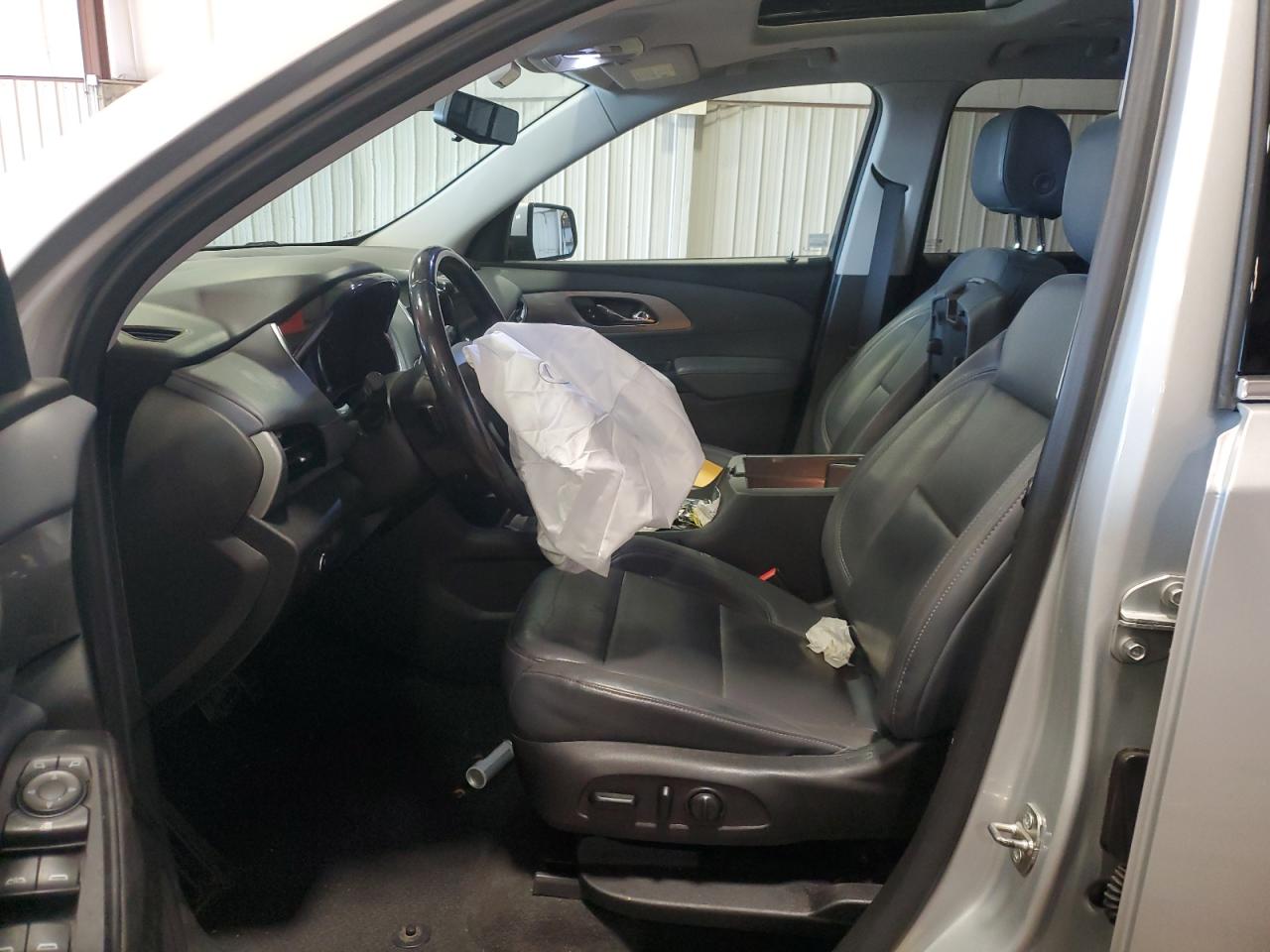 2019 Chevrolet Traverse Lt VIN: 1GNEVHKW1KJ265795 Lot: 51057615