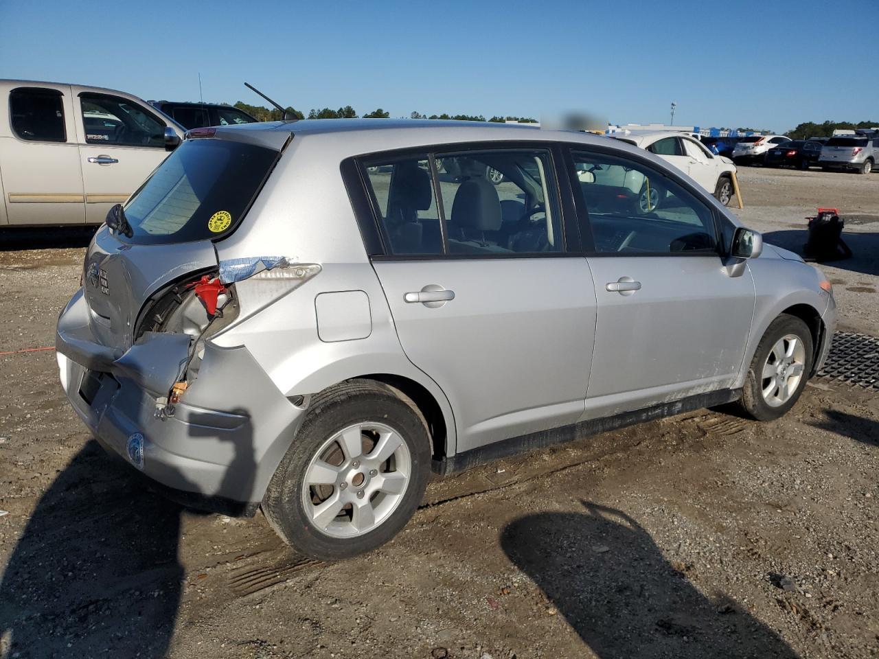 2009 Nissan Versa - Image 3