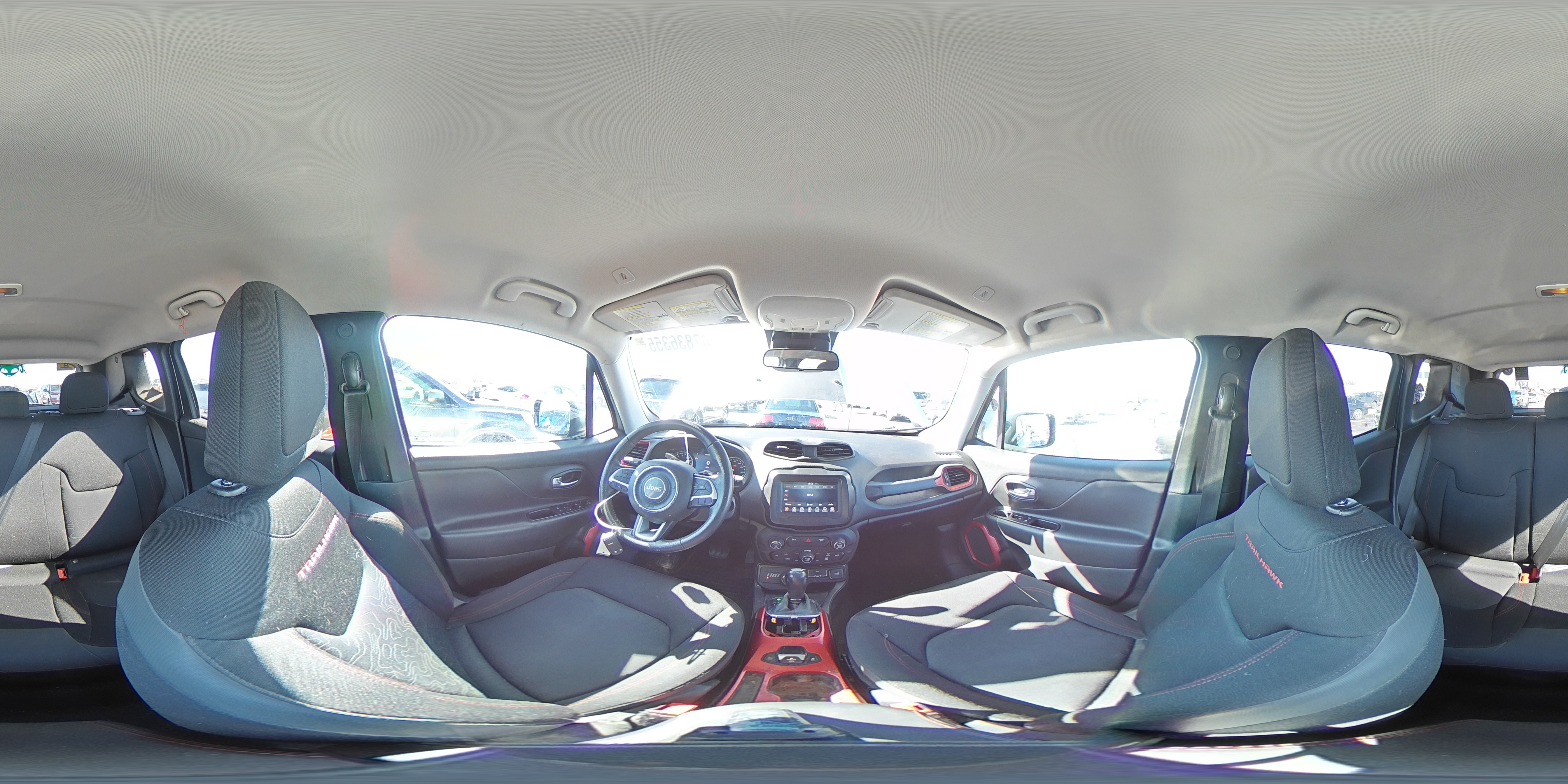 2019 Jeep Renegade - Image 16