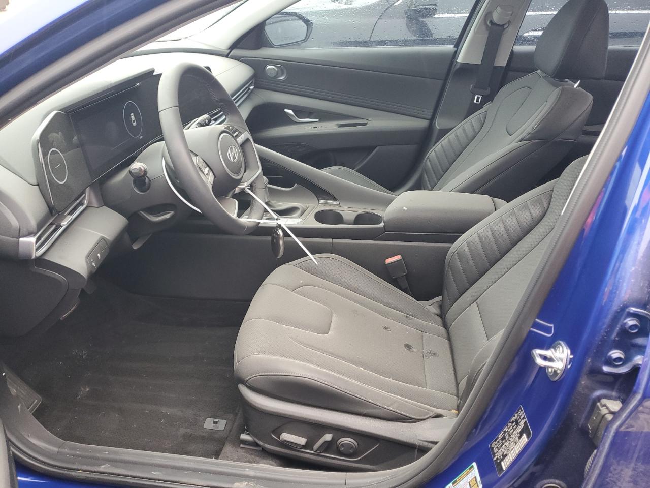 2024 Hyundai Elantra - Image 7