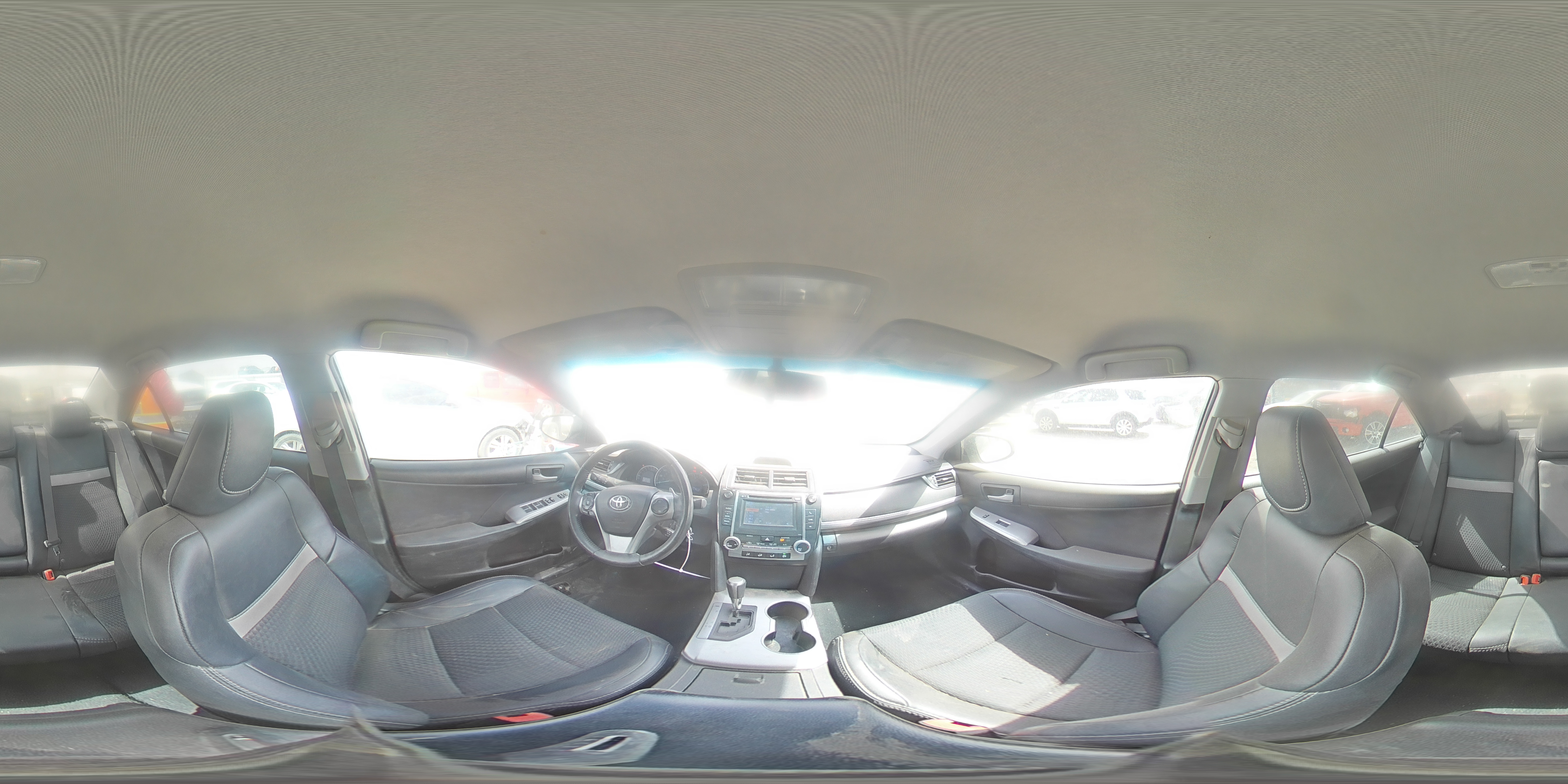 2012 Toyota Camry - Image 13
