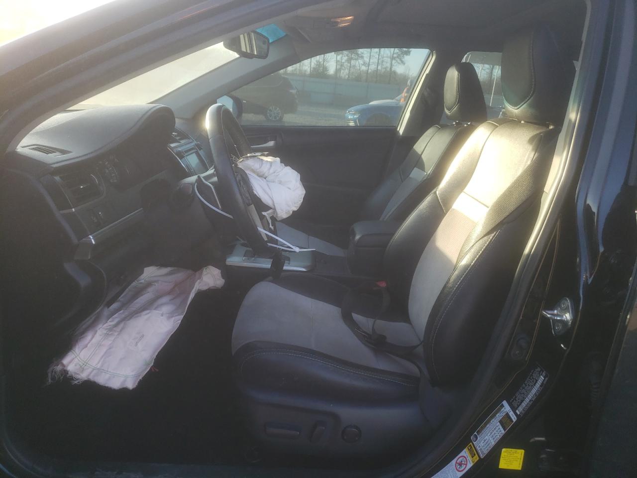 2014 Toyota Camry - Image 7