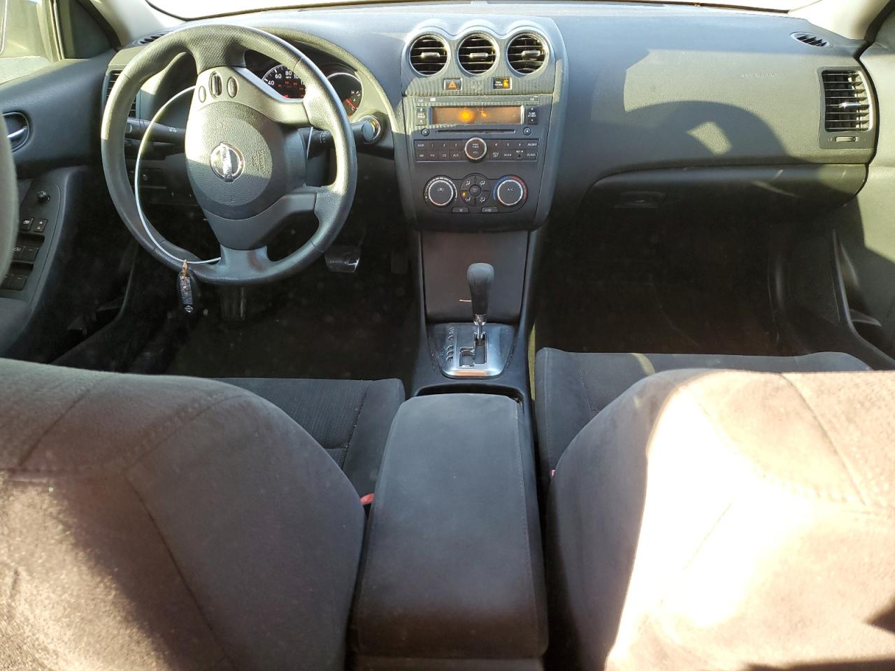 2012 Nissan Altima - Image 8