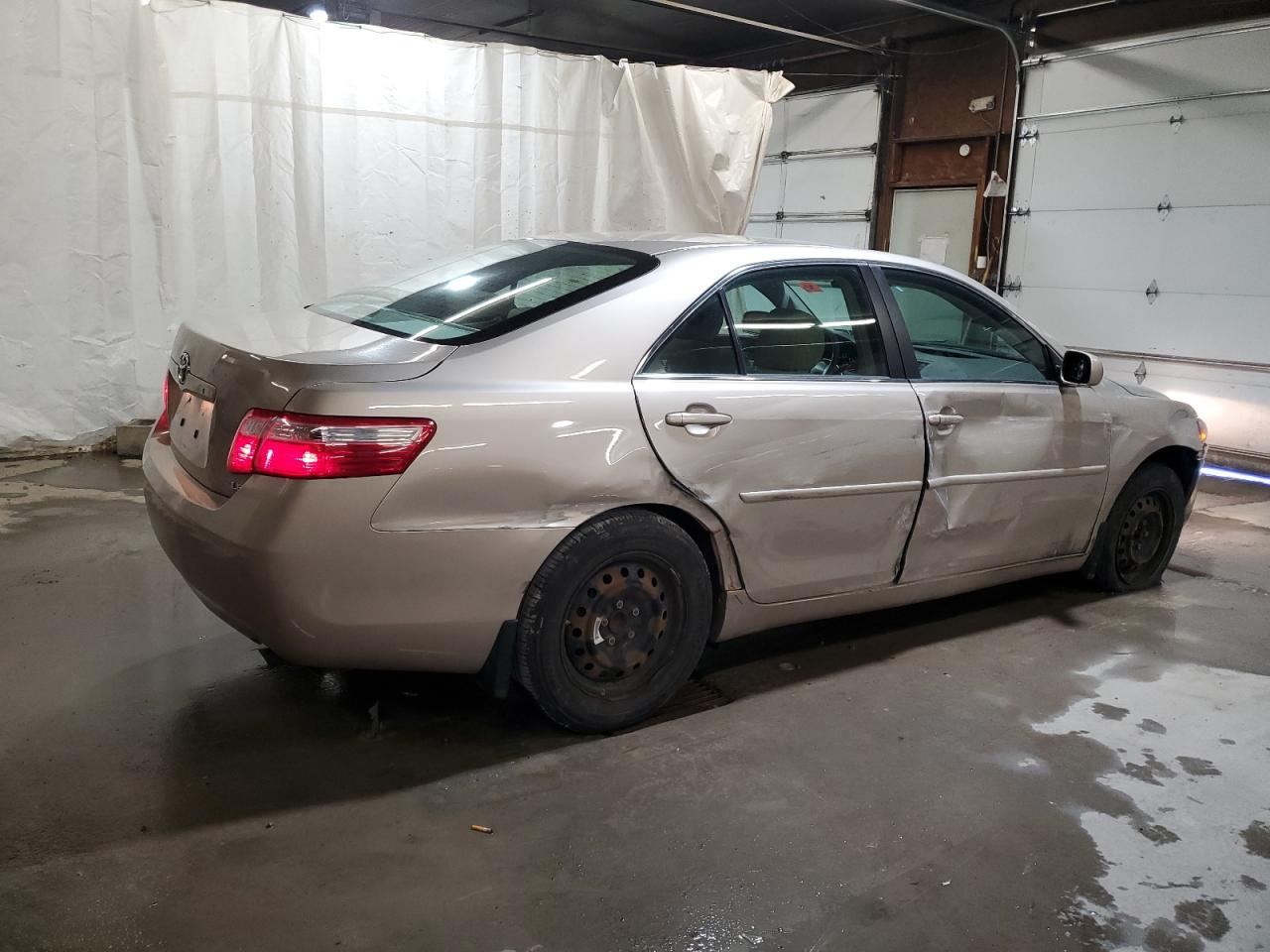 2009 Toyota Camry - Image 3