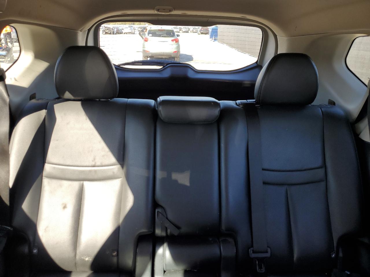 2015 Nissan Rogue - Image 10