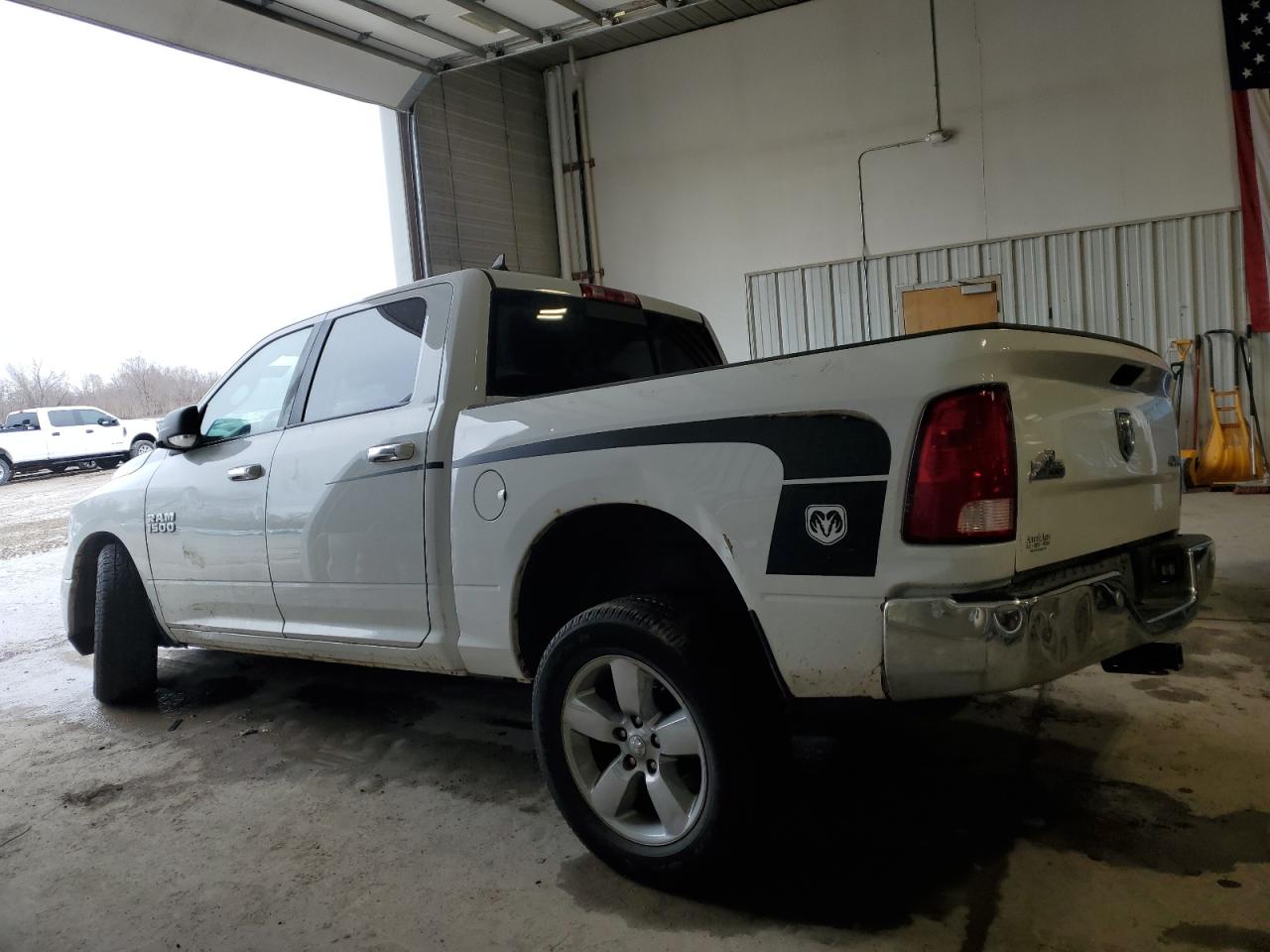 2016 RAM 1500 - Image 2