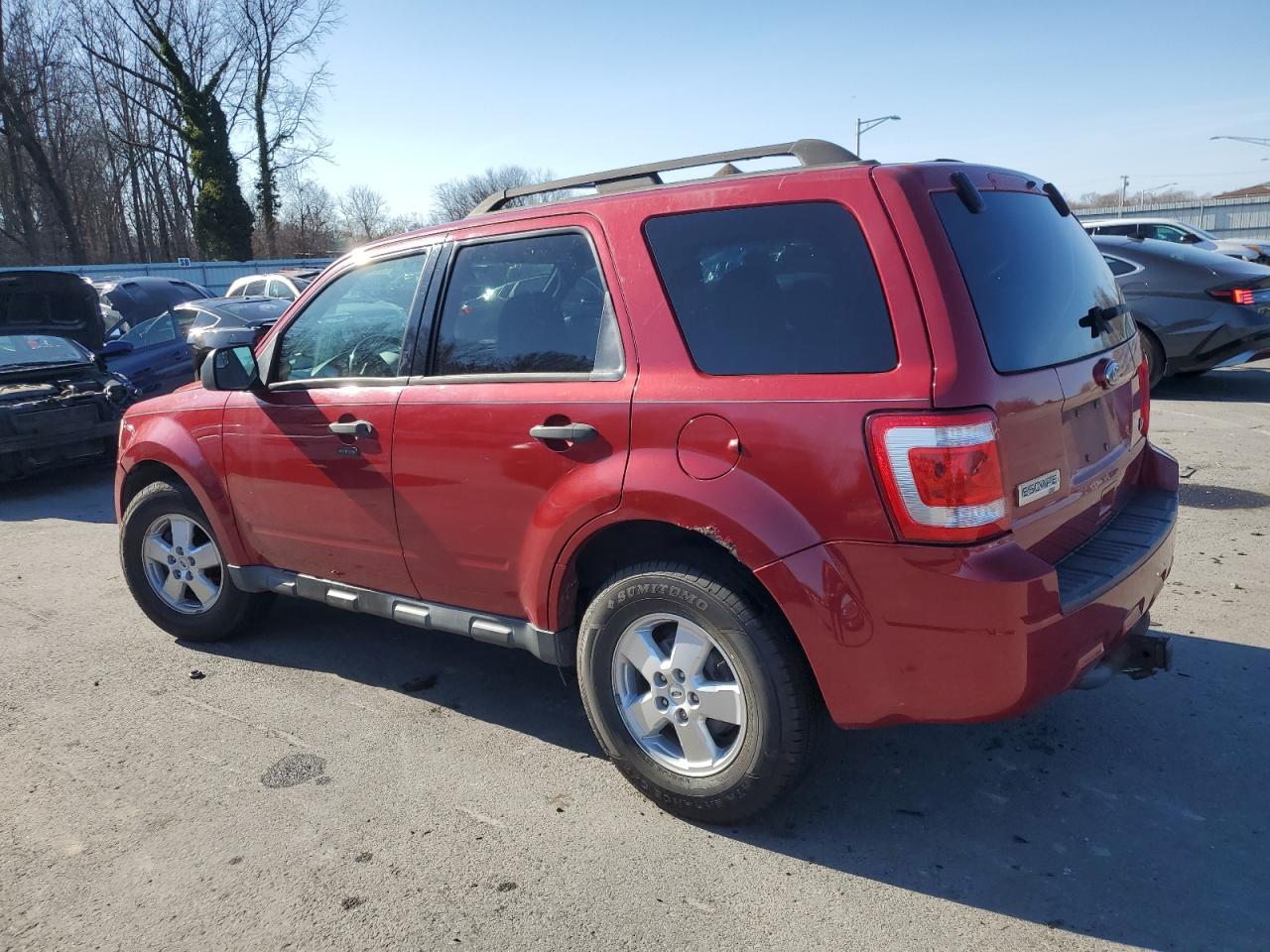 2010 Ford Escape - Image 2