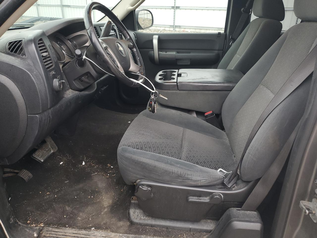 2007 Chevrolet Silverado - Image 7