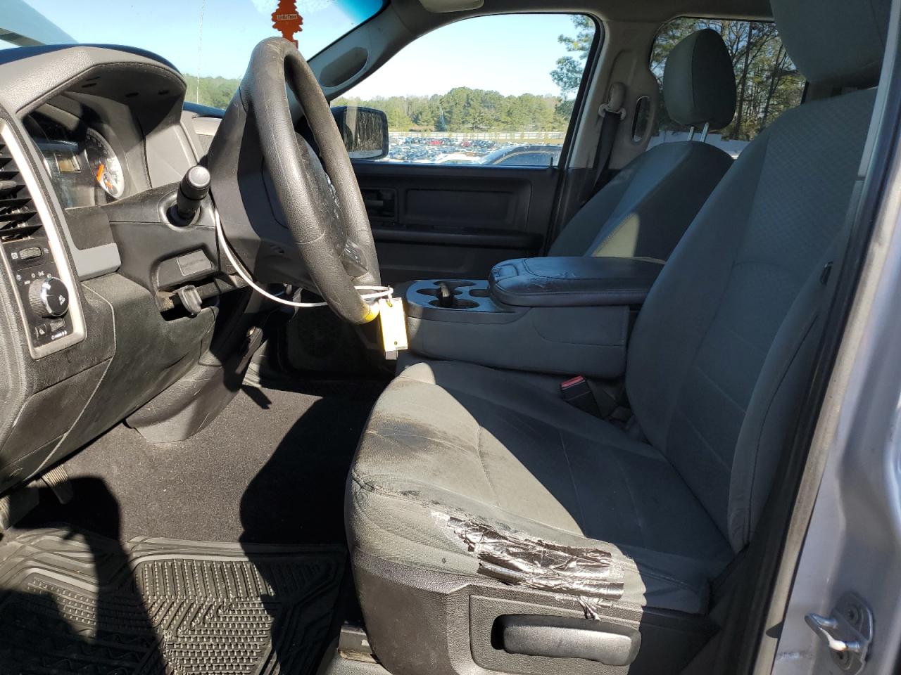 2015 RAM 1500 - Image 7