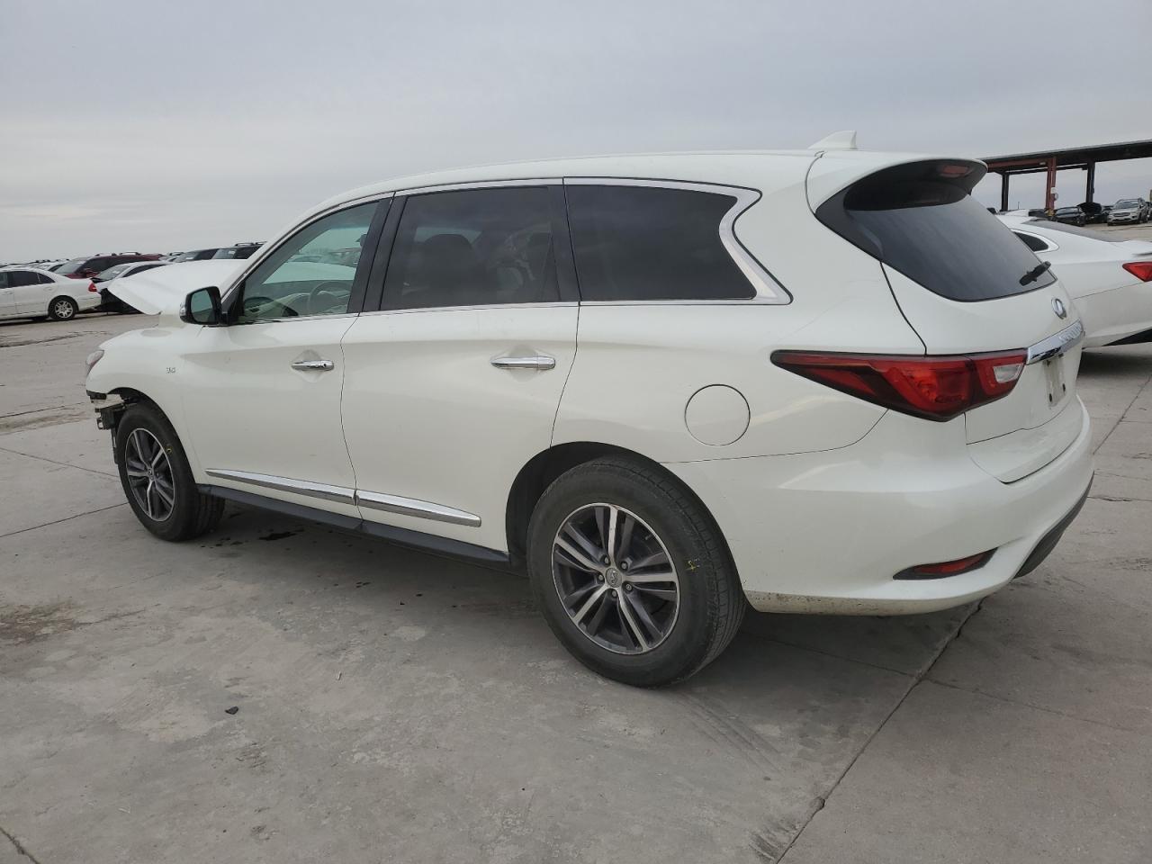 2016 Infiniti QX60 - Image 2
