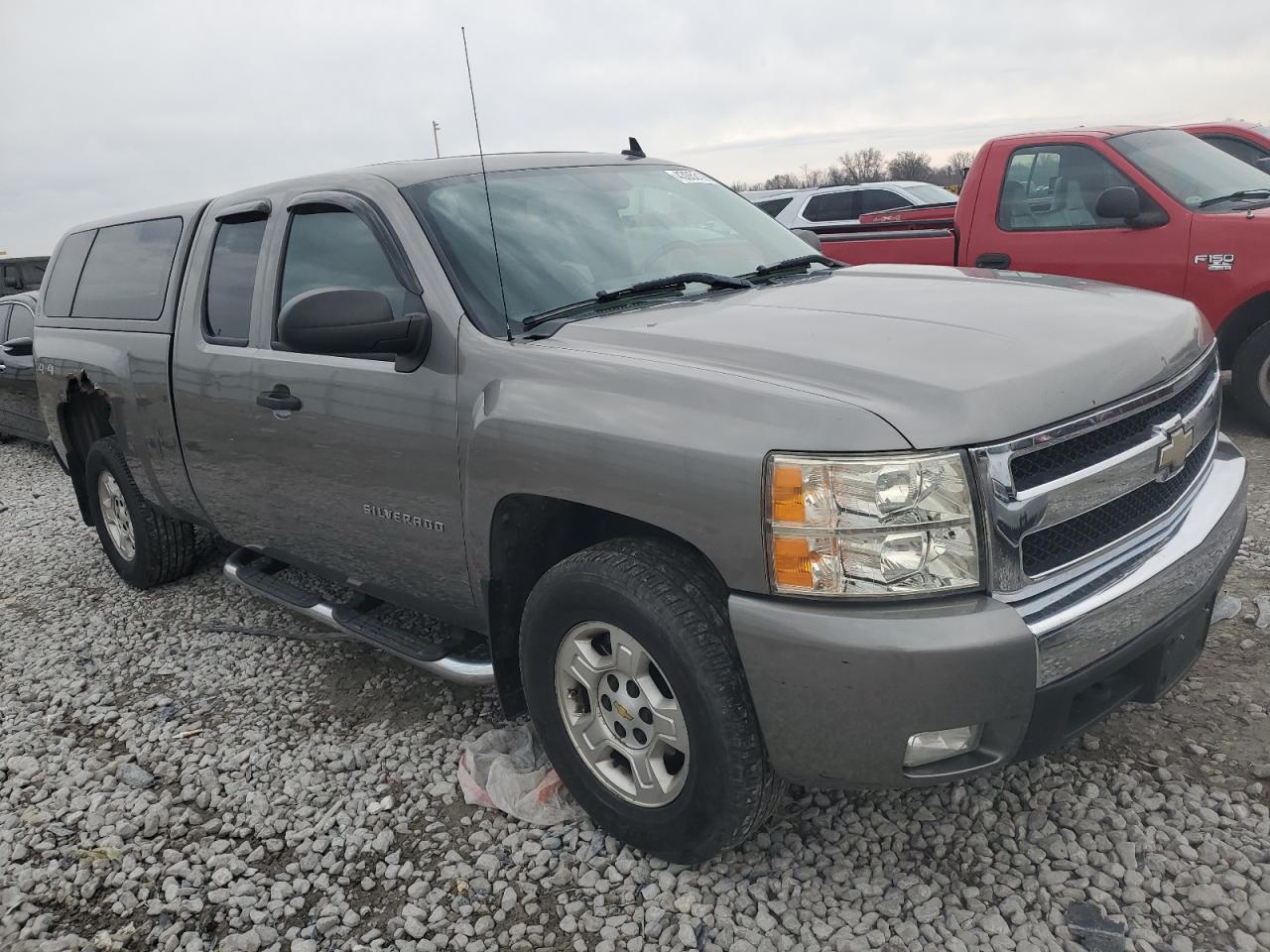 2007 Chevrolet Silverado - Image 4
