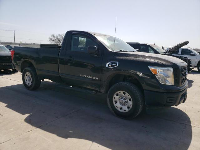  NISSAN TITAN 2017 Чорний