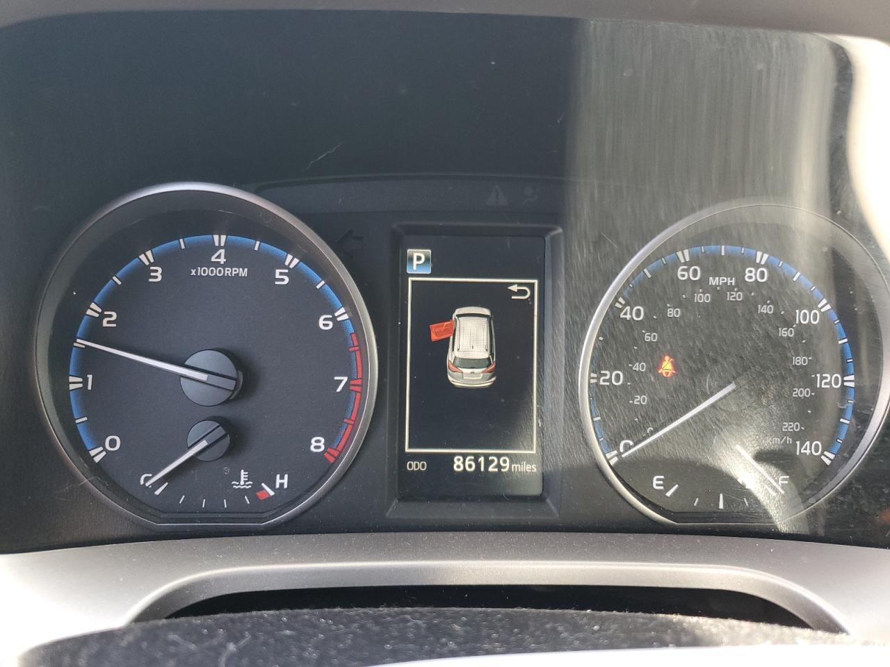 2017 Toyota RAV 4 - Image 9