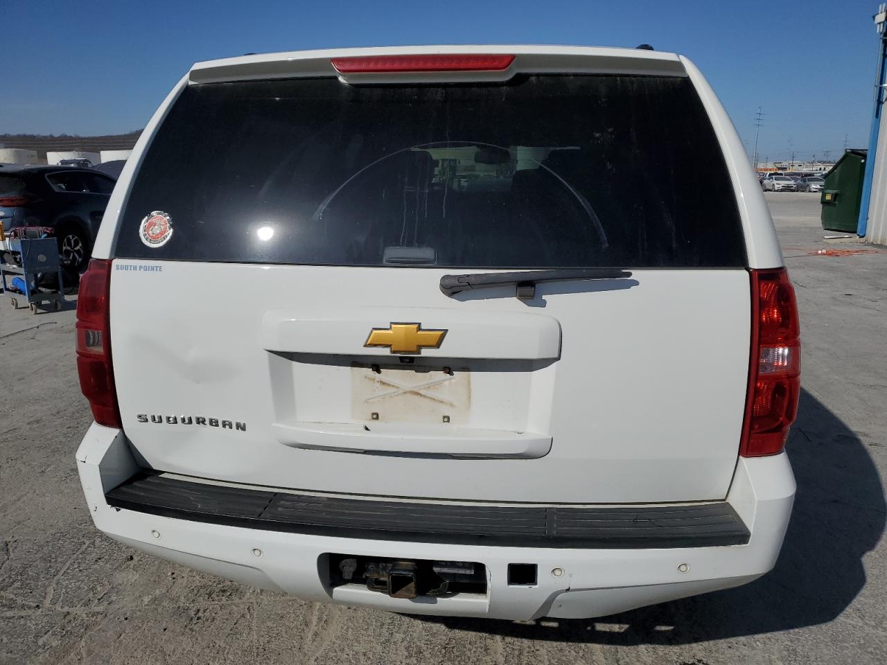2014 Chevrolet Suburban - Image 6