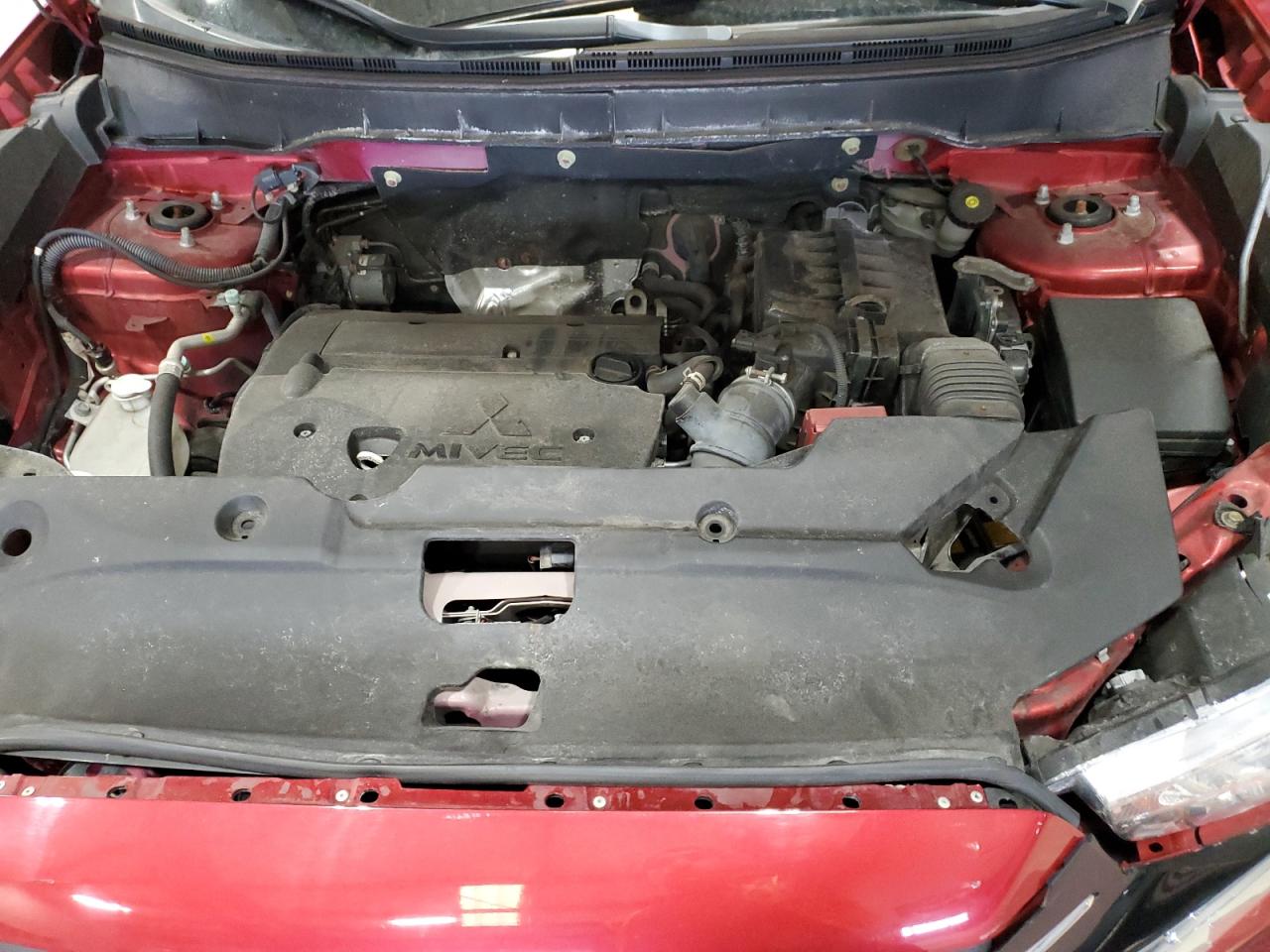 2019 Mitsubishi Outlander - Image 13