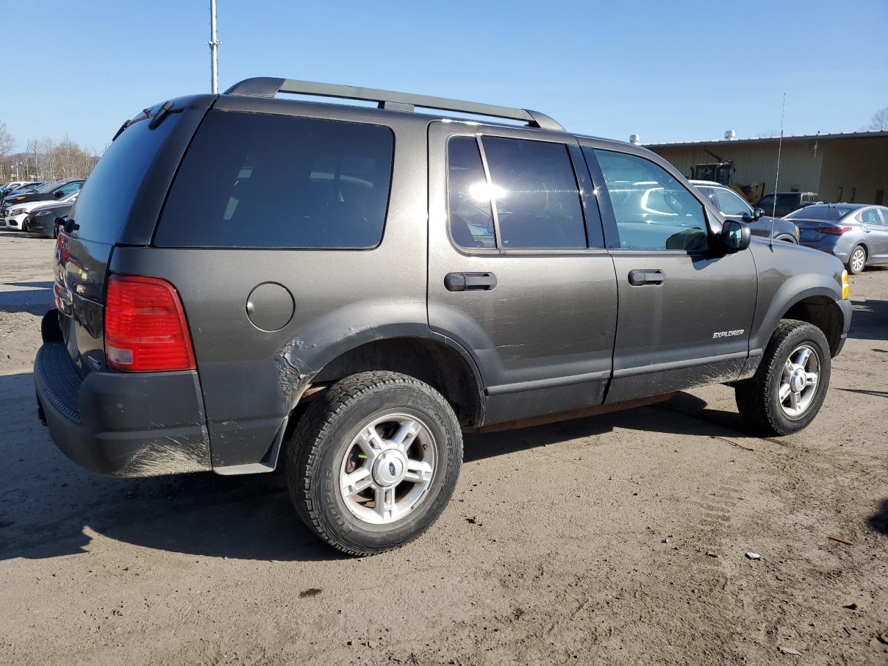 2005 Ford Explorer - Image 3