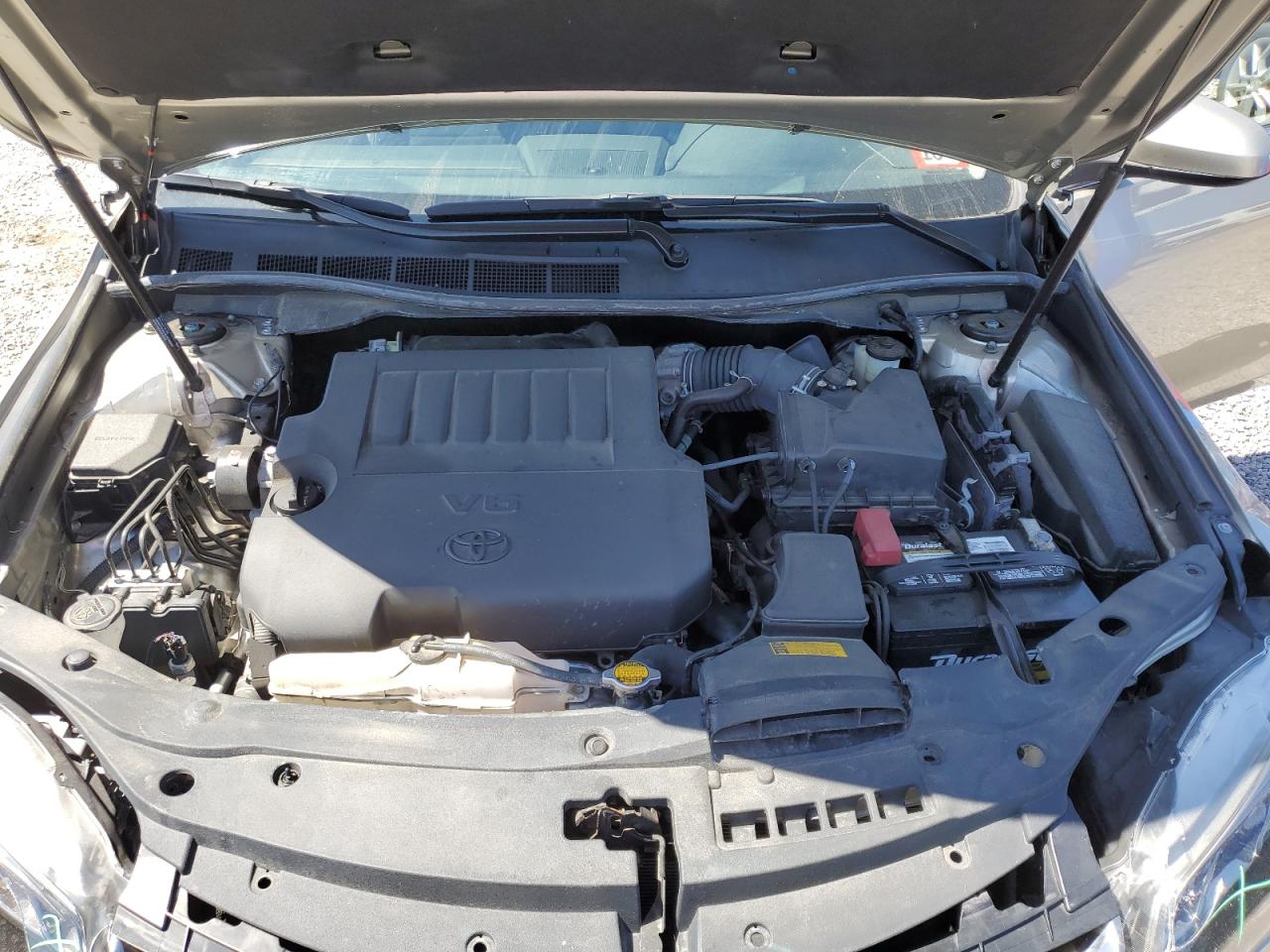 2015 Toyota Camry - Image 11