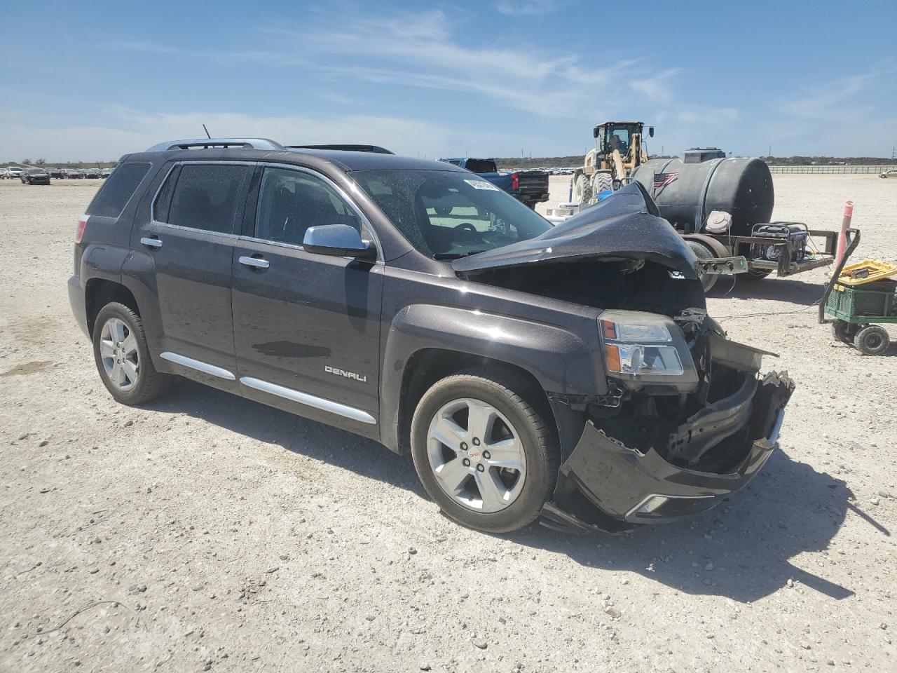 2016 GMC Terrain - Image 4