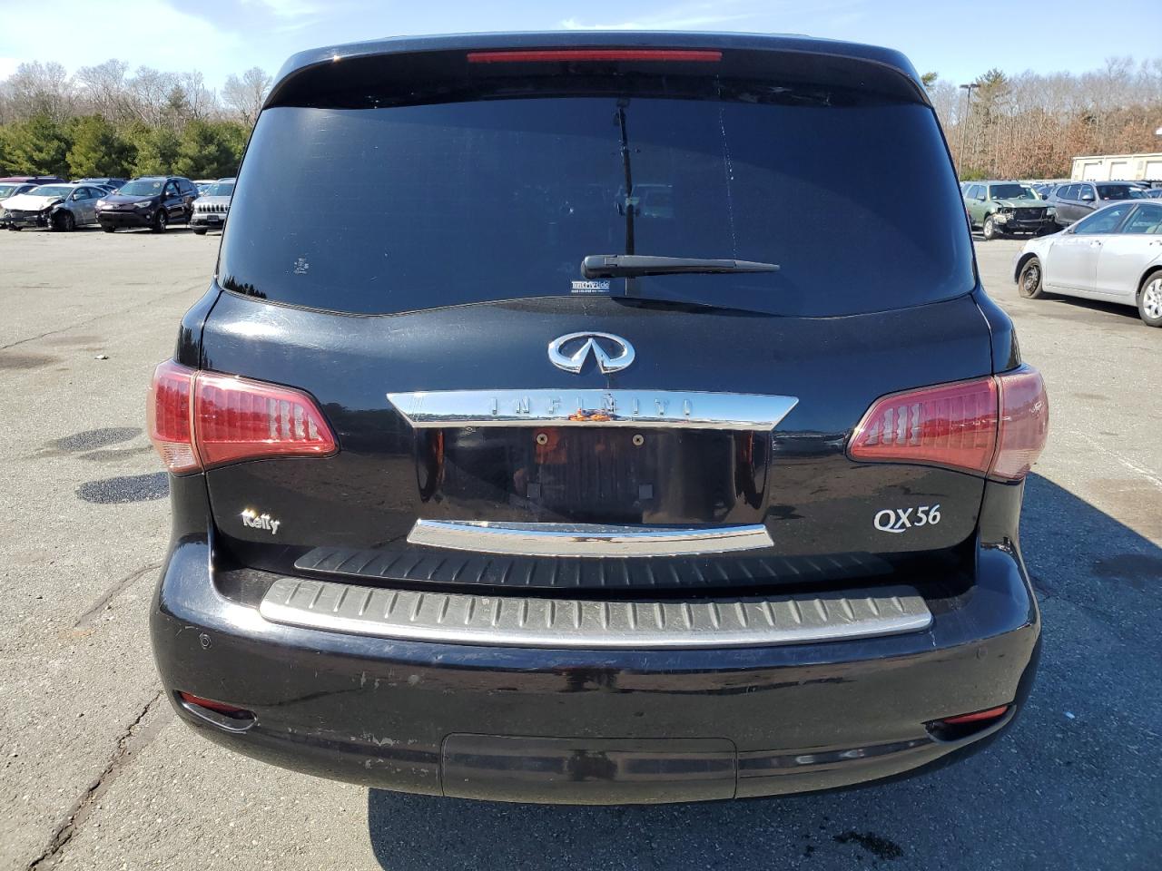 2011 Infiniti QX56 - Image 6