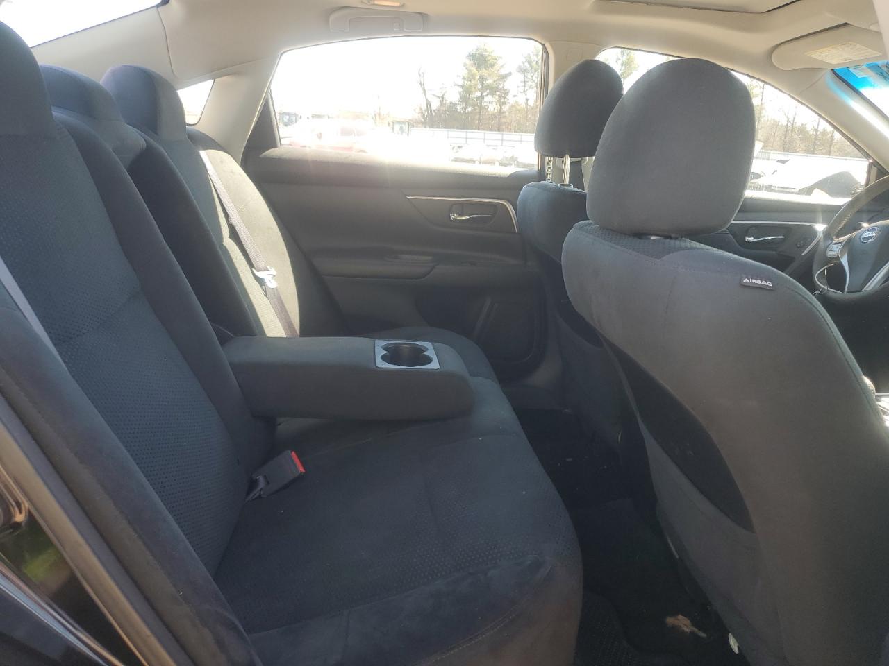2015 Nissan Altima - Image 10