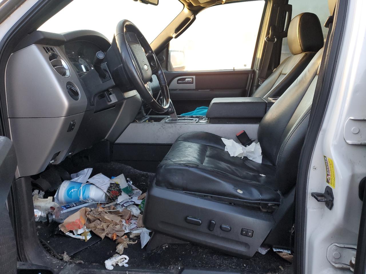 2011 Ford Expedition - Image 7
