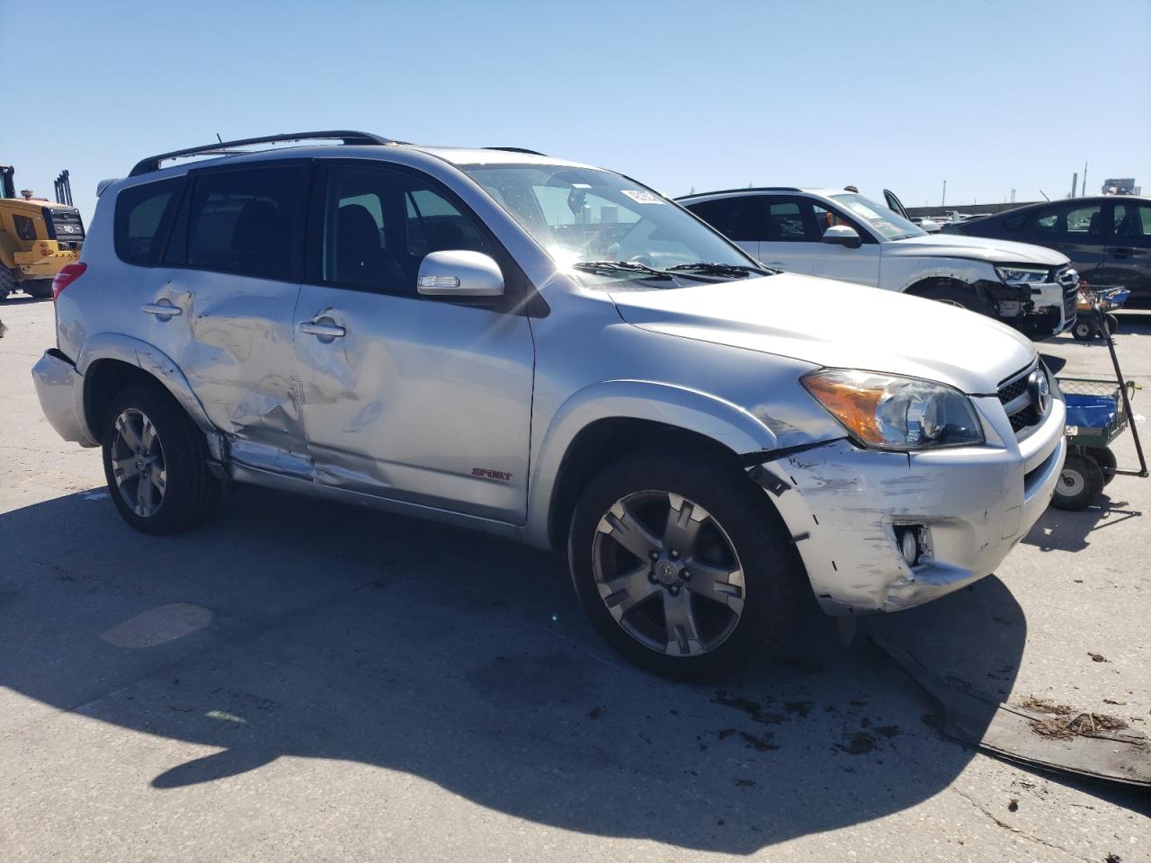 2011 Toyota RAV 4 - Image 4