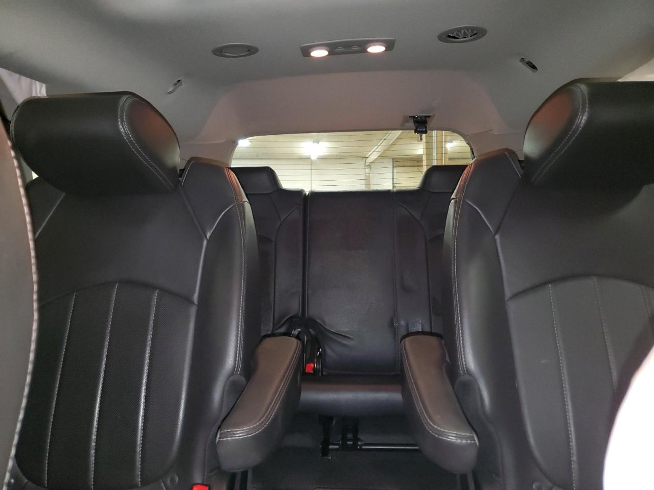 2015 Buick Enclave - Image 10