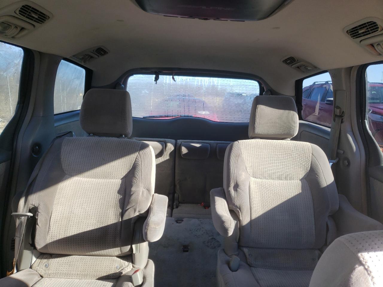 2009 Toyota Sienna - Image 10