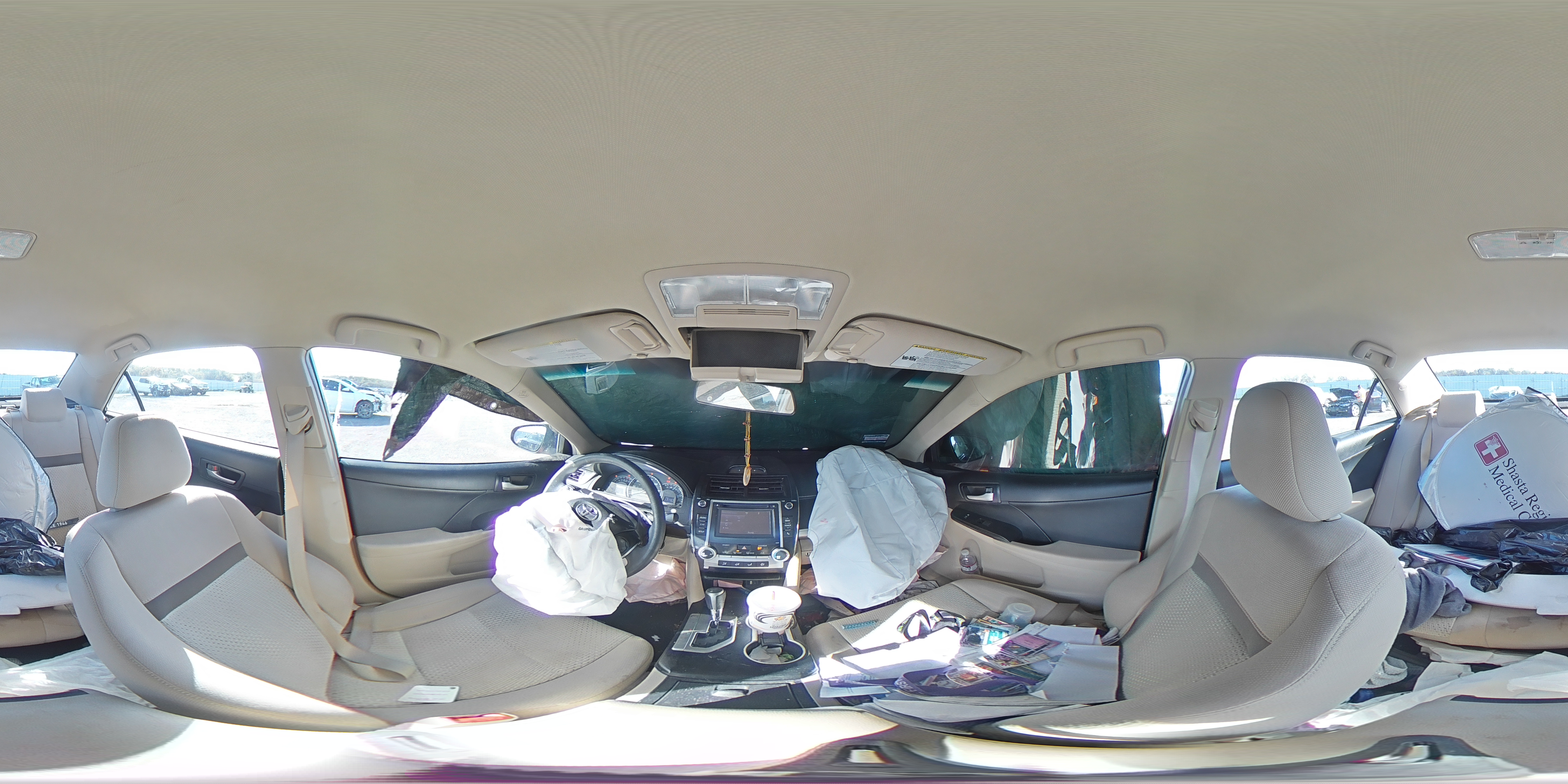 2014 Toyota Camry - Image 12