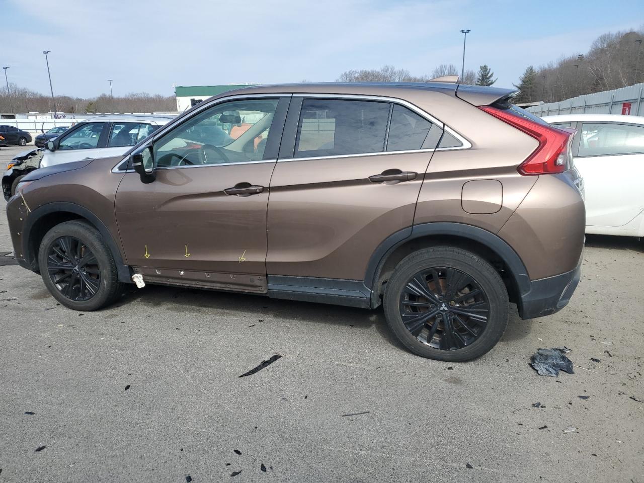 2020 Mitsubishi Eclipse - Image 2