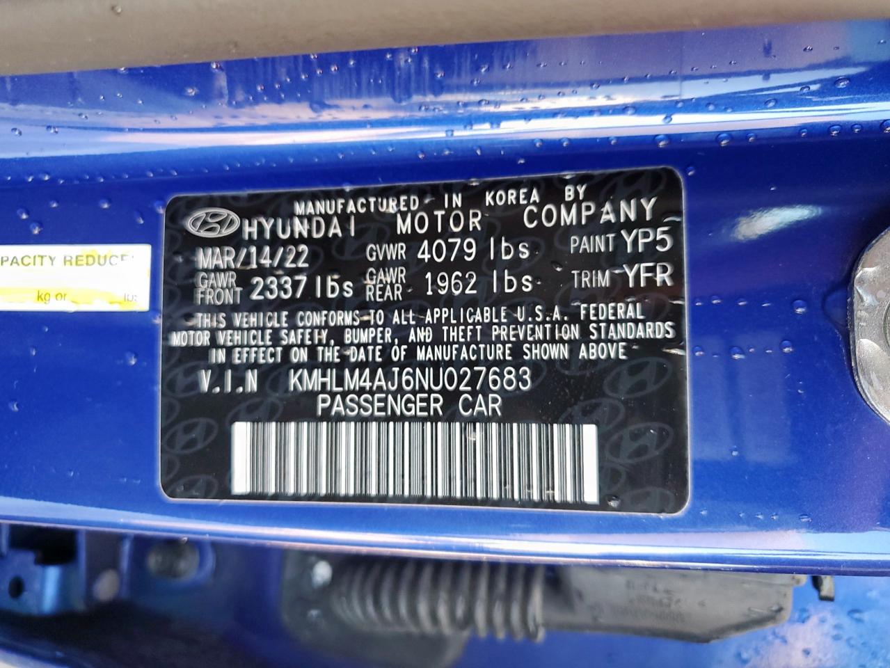 2022 Hyundai Elantra - Image 13