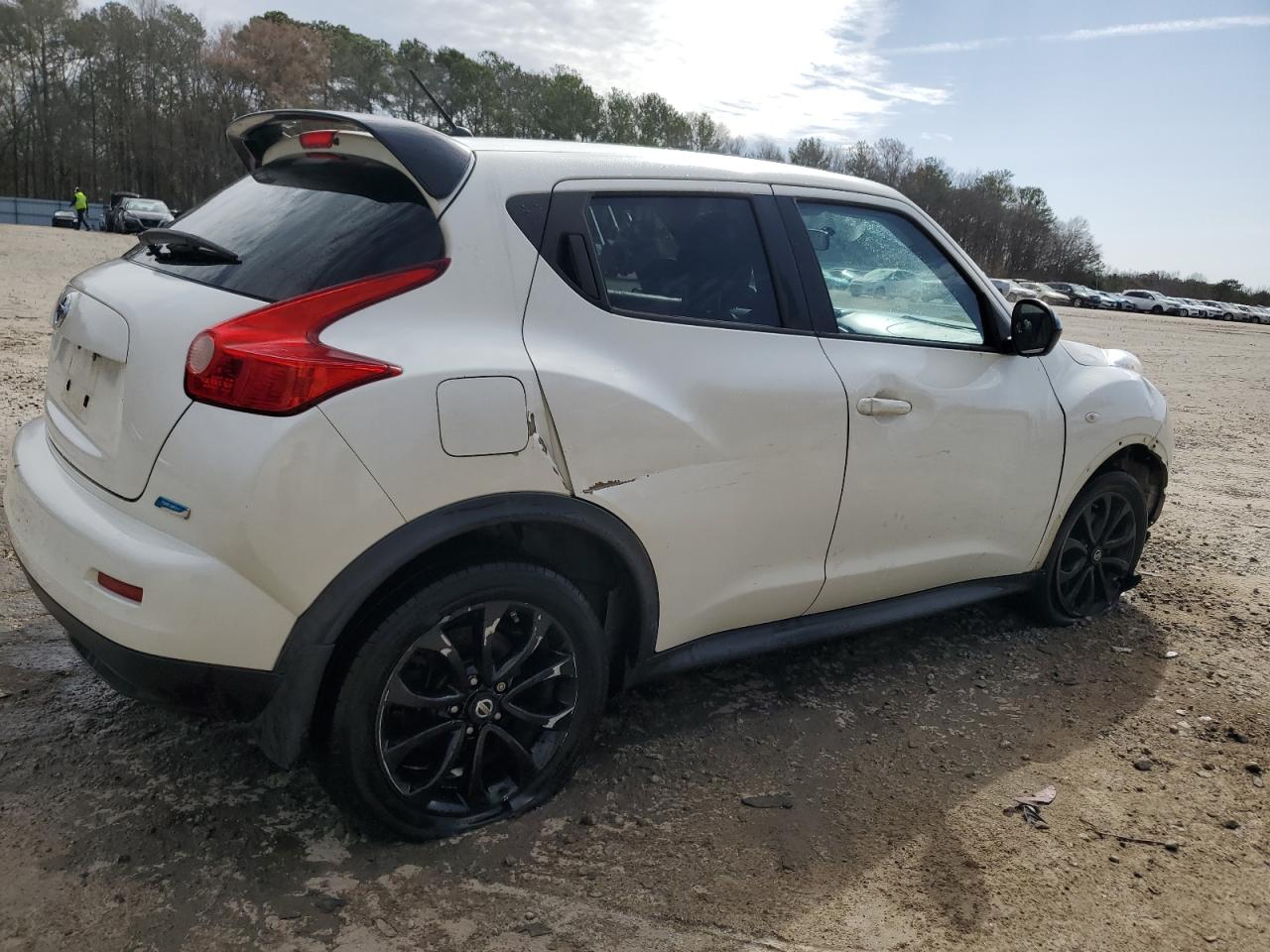 2014 Nissan Juke - Image 3