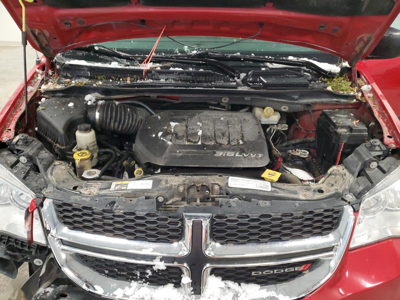 2015 Dodge Caravan - Image 12
