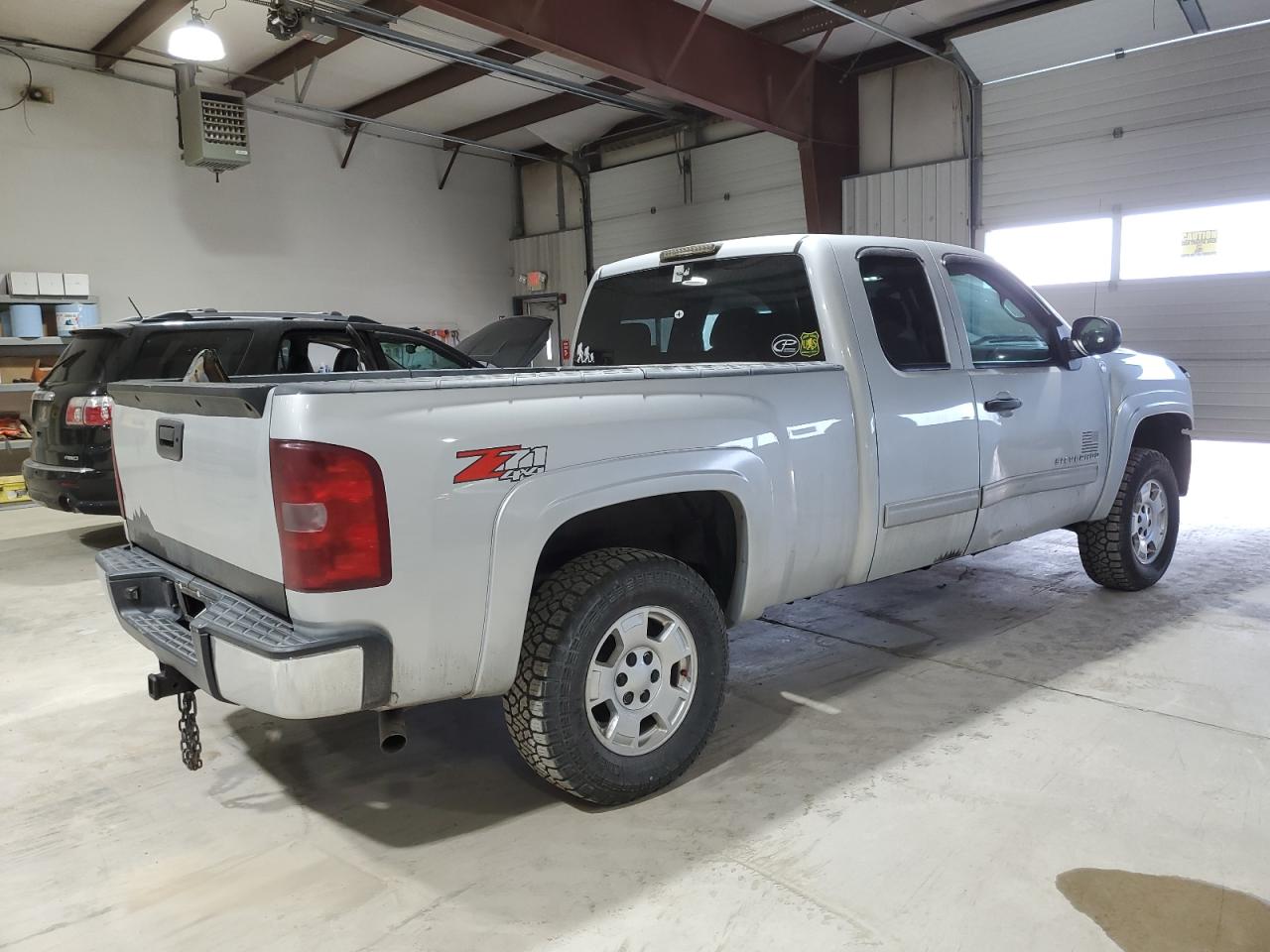 2013 Chevrolet Silverado - Image 3