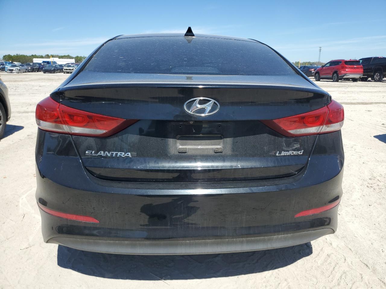2017 Hyundai Elantra - Image 6