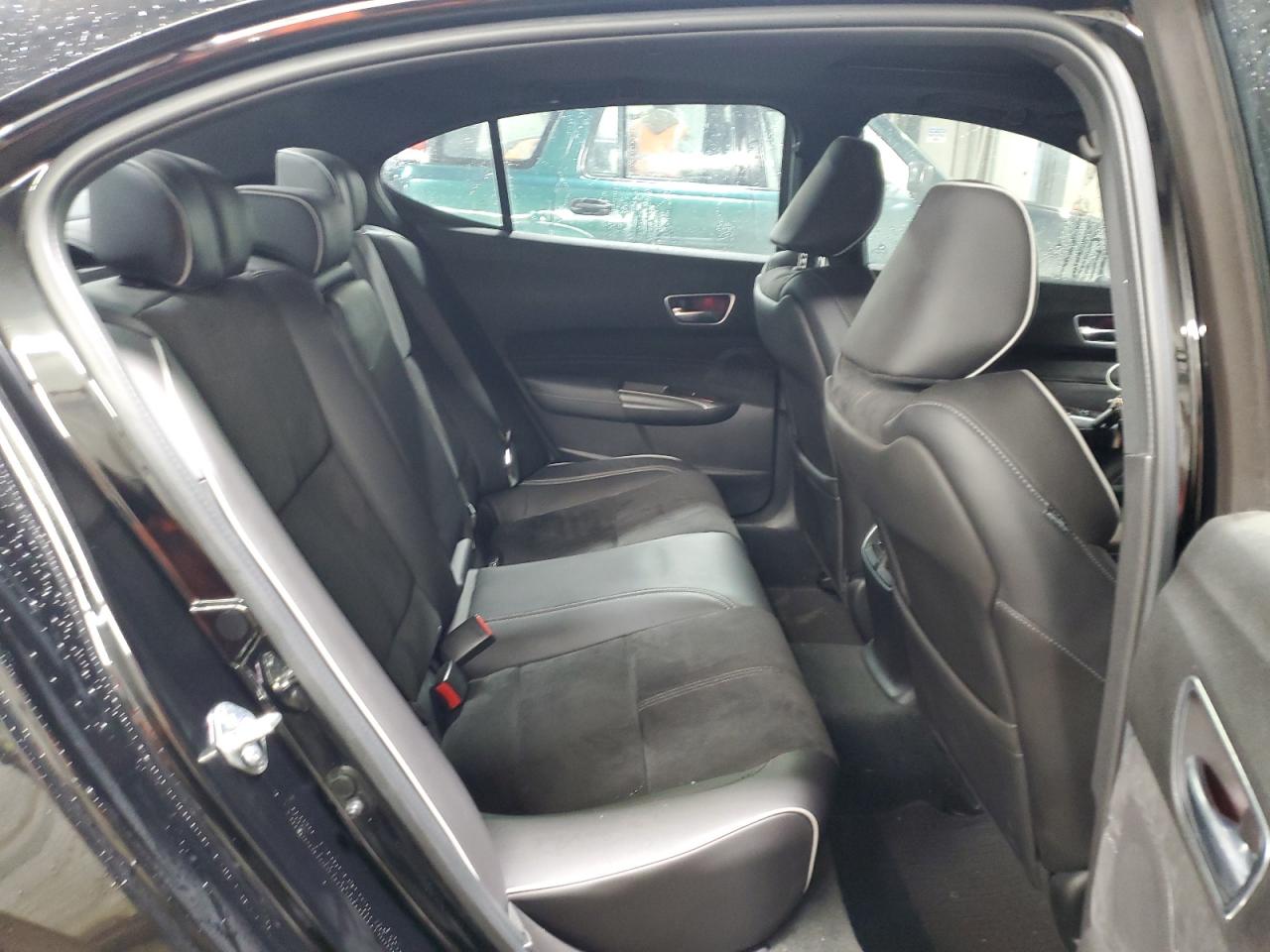 2018 Acura TLX - Image 10