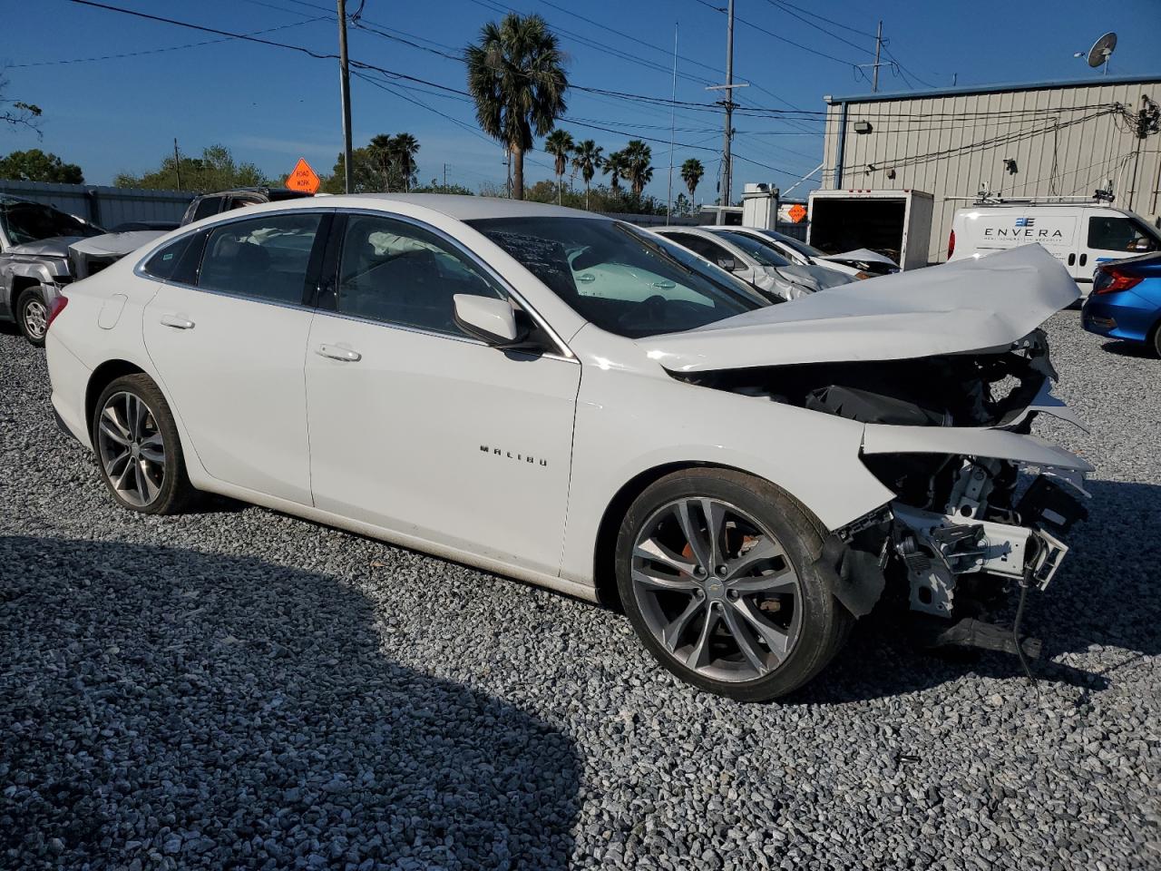 2021 Chevrolet Malibu - Image 4