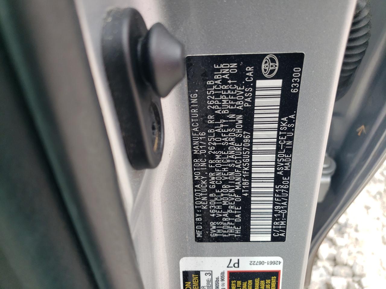2016 Toyota Camry - Image 12
