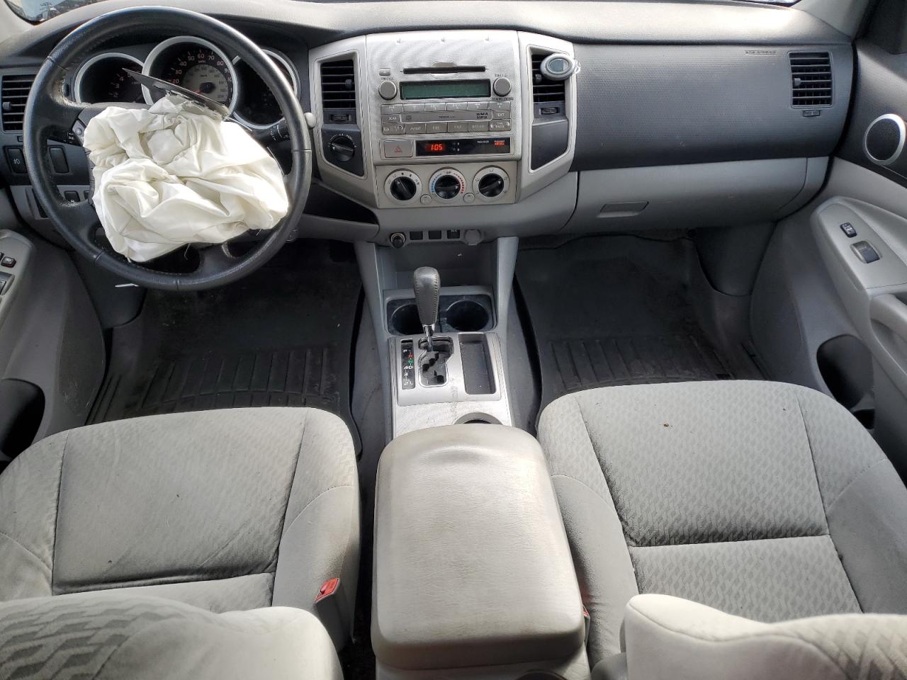 2010 Toyota Tacoma - Image 8