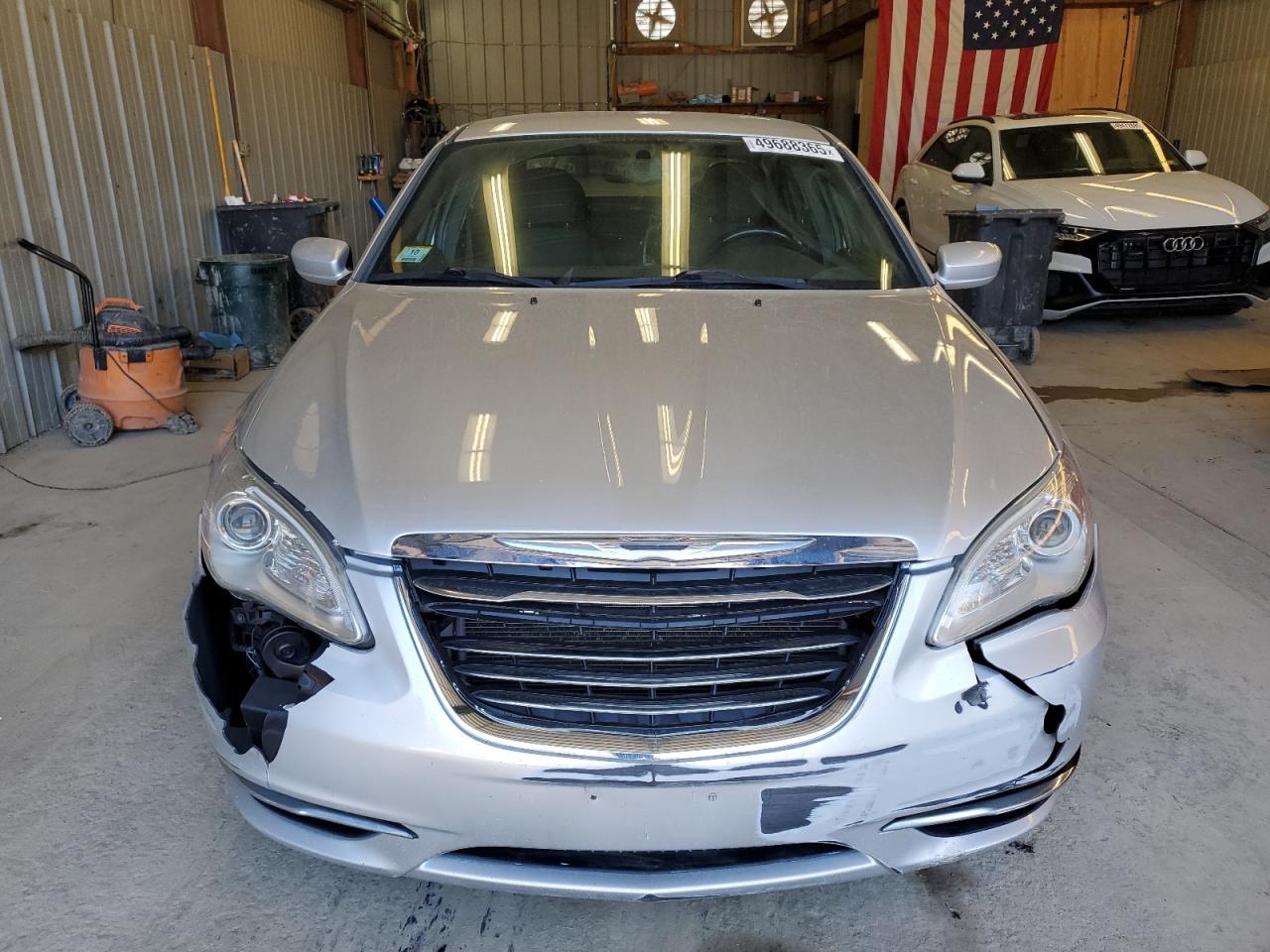 2012 Chrysler 200 - Image 5