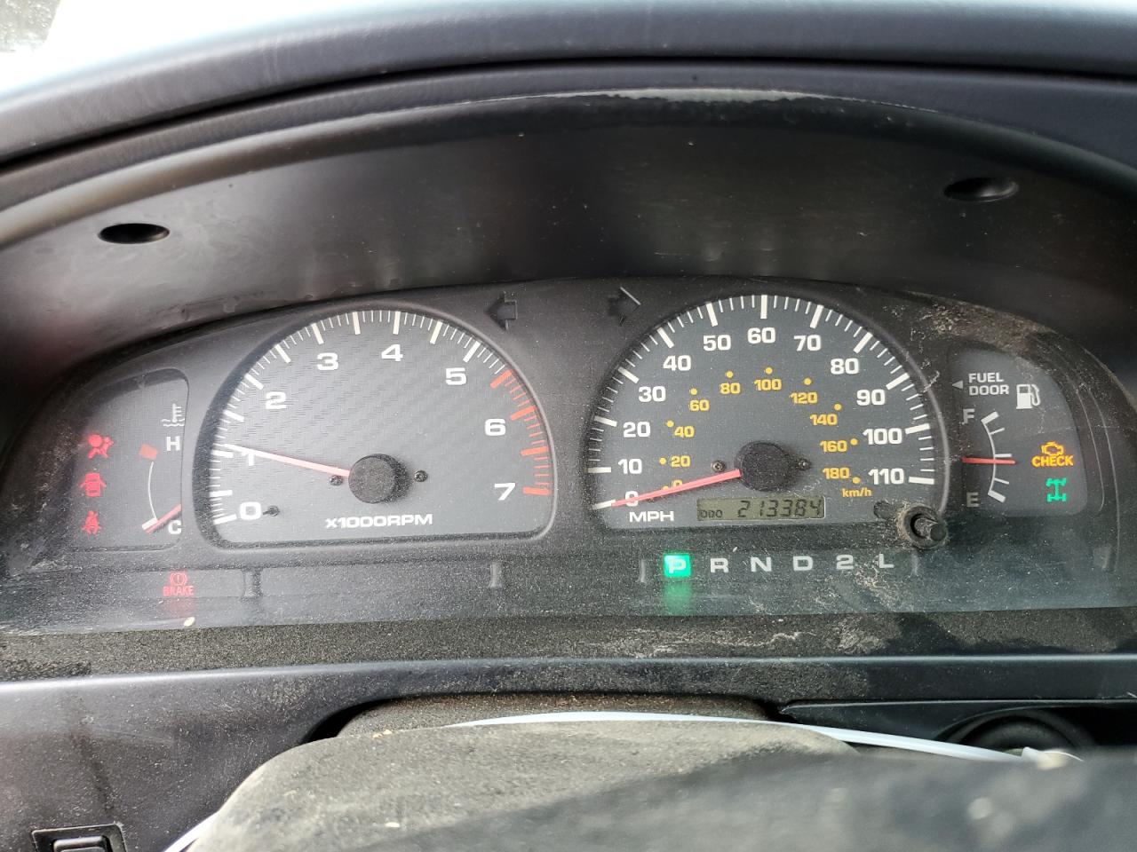 2000 Toyota 4Runner - Image 9